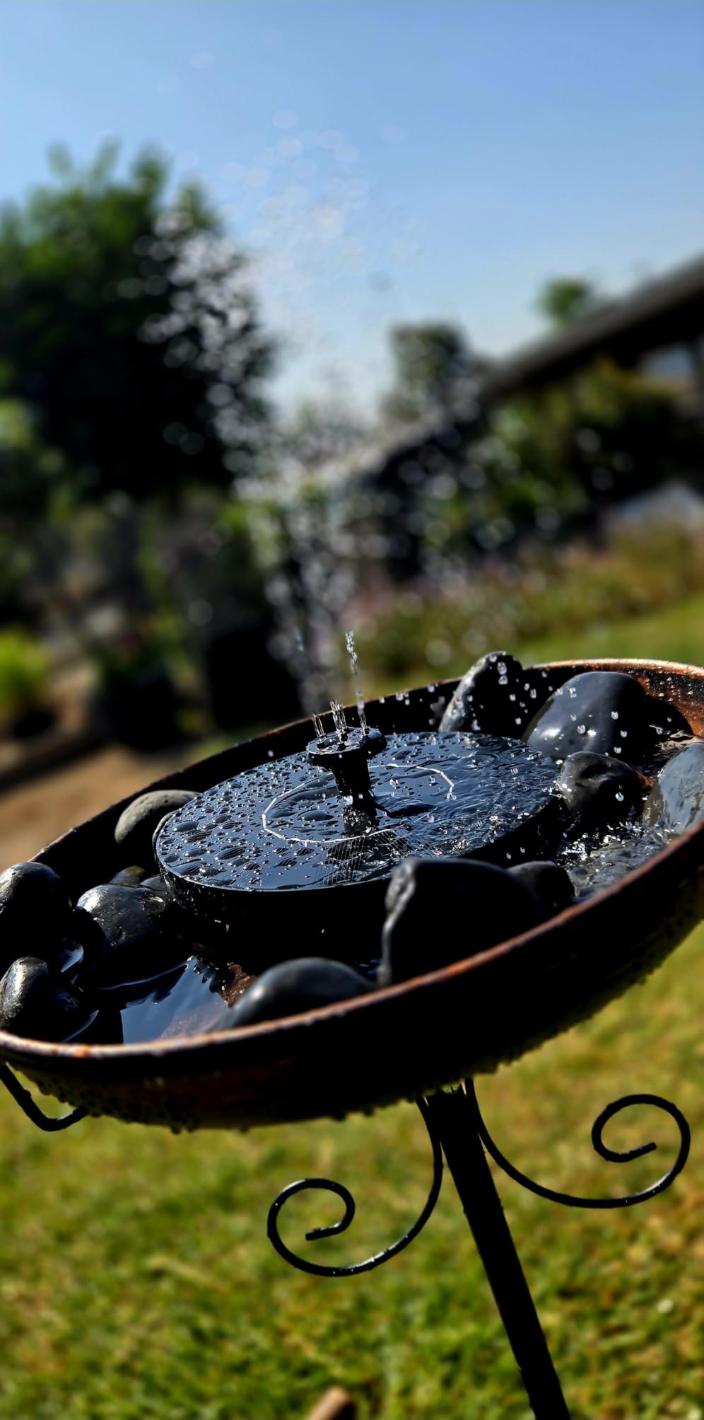 Daoeny 35In Metal Bird Bath for Outside, Vintage Freestanding Birdbaths & Birdfeeder, Bird Baths Feeder Bowl for Outdoors Garden Patio Yard Lawn Decor, Upgraded 5-Pronged Base (Antique Bronze) customer photo 1