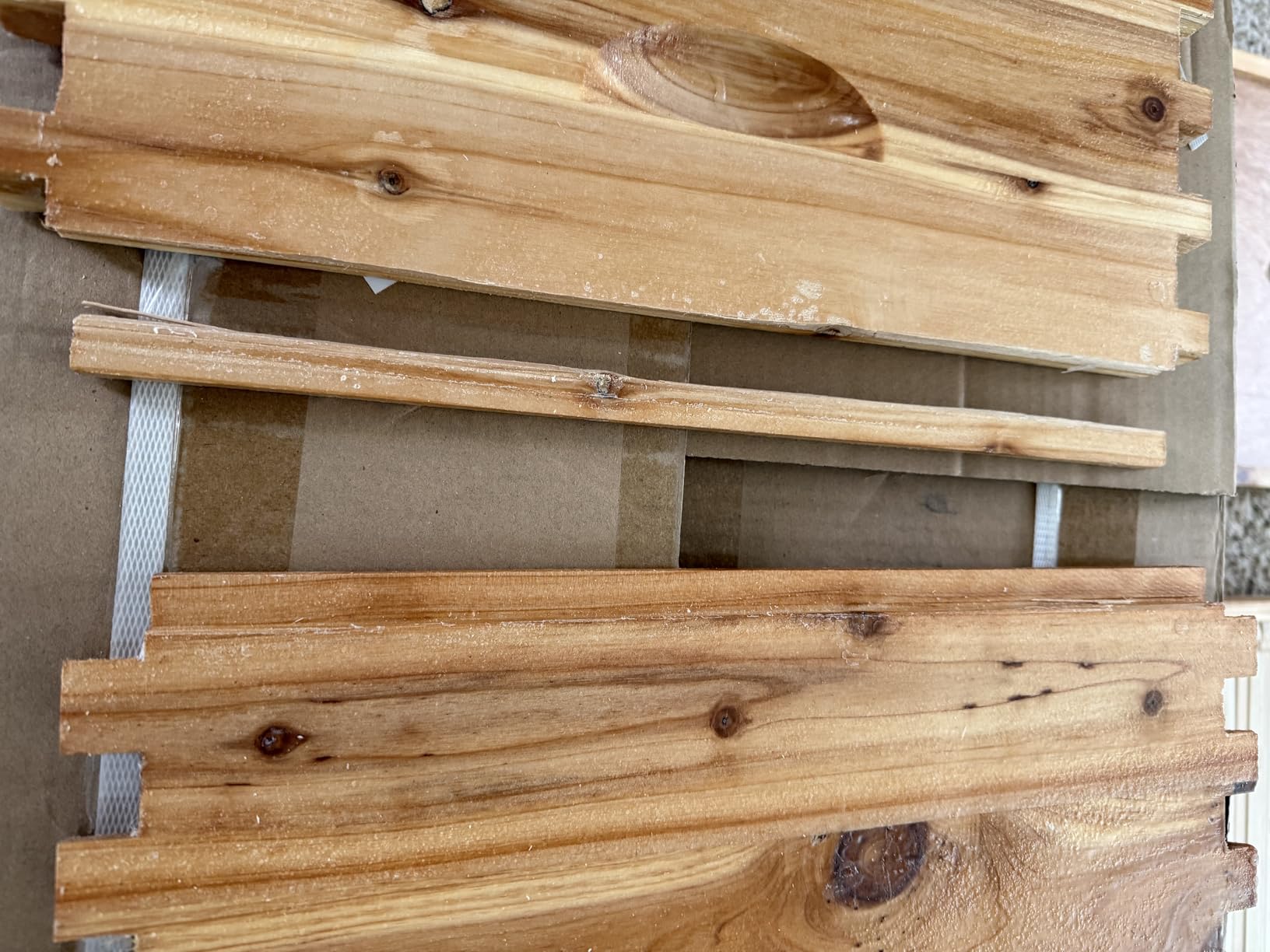 VEVOR 10 Frame Bee Hive with Transparent Acrylic Observation Windows customer photo 1