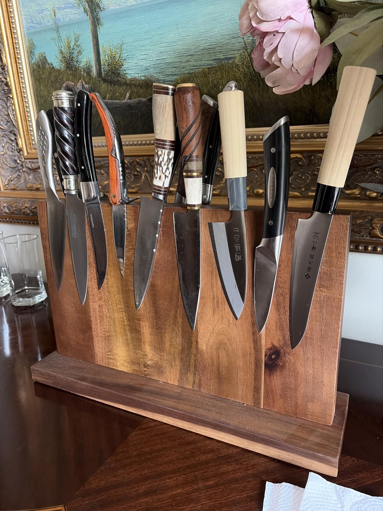 ENOKING Extra Large Magnetic Knife Block, 15.2-In Acacia Wood Knife Holder for Home Kitchen, Universal Knife Holder Stand with Strong Enhanced Magnets for Safe and Multifunctional Knife Storage customer photo 2