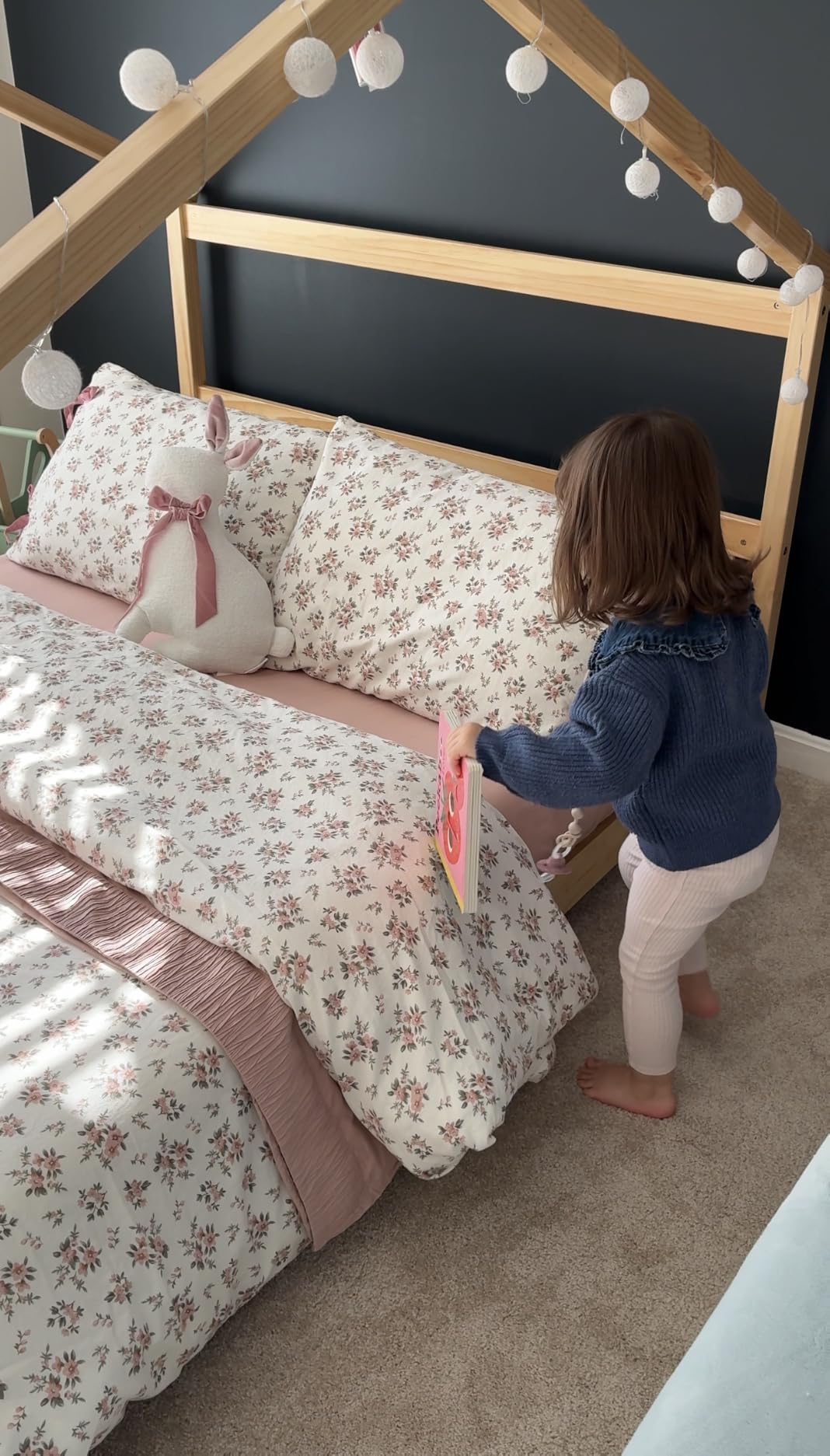 VM VOUGEMARKET Green Flower Duvet Cover Twin Cooling Lyocell Comfoter Cover Set for Hot Sleeper,Moisture Wicking Silky Bedding Set-Mint Green customer photo 1