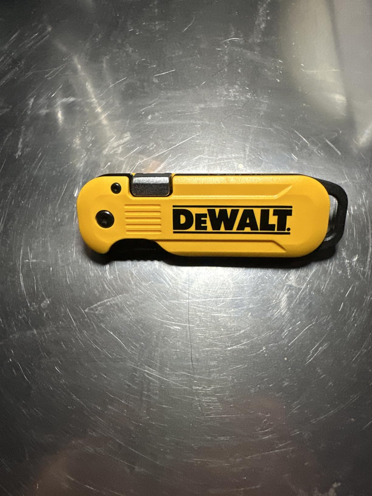 Dewalt Atomic Compact Series Push And Flip Folding Utility Knife customer photo 2