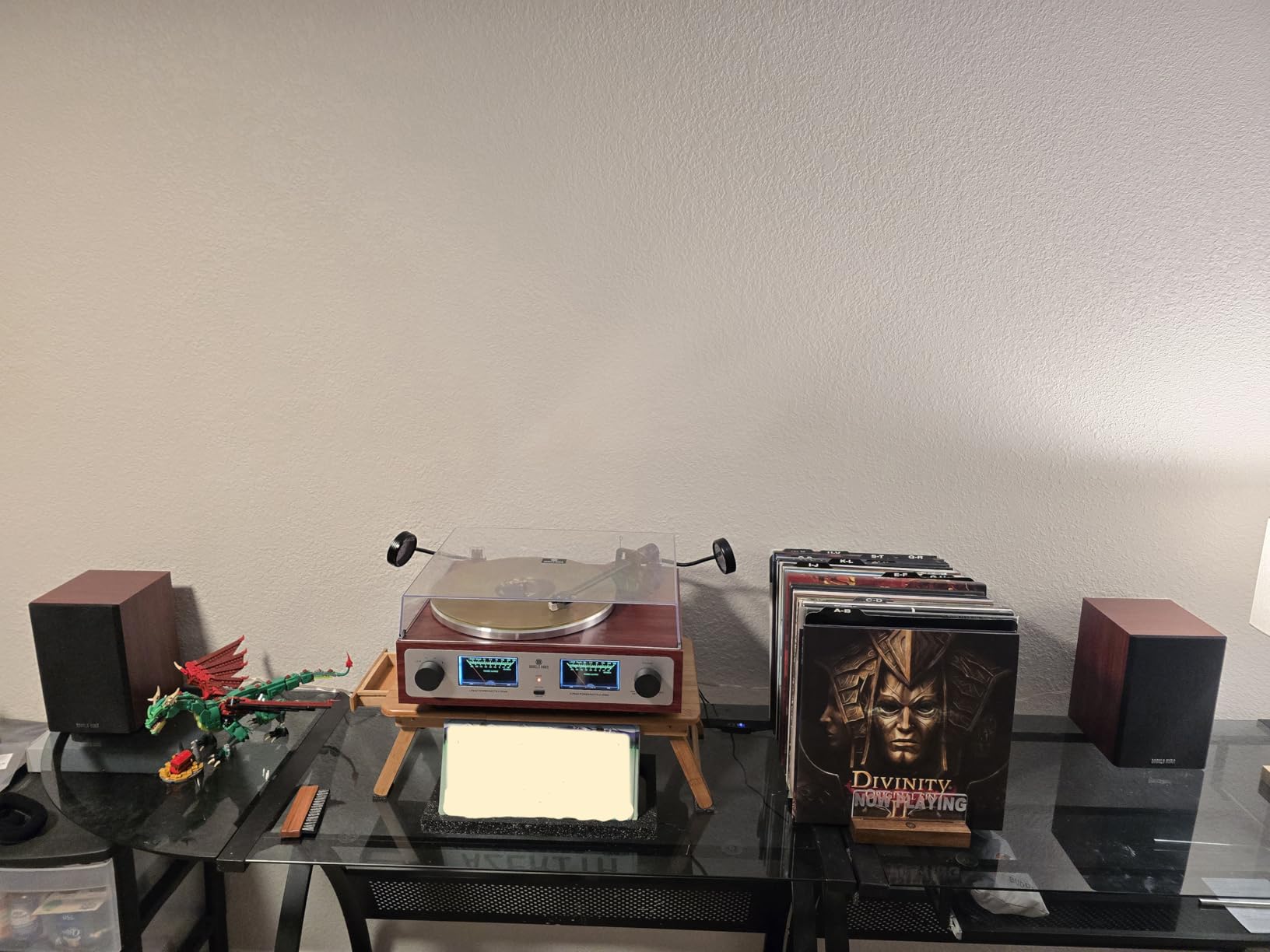 ANGELS HORN Vinyl Record Player with Speakers, Bluetooth Hi-Fi Turntable customer photo 1