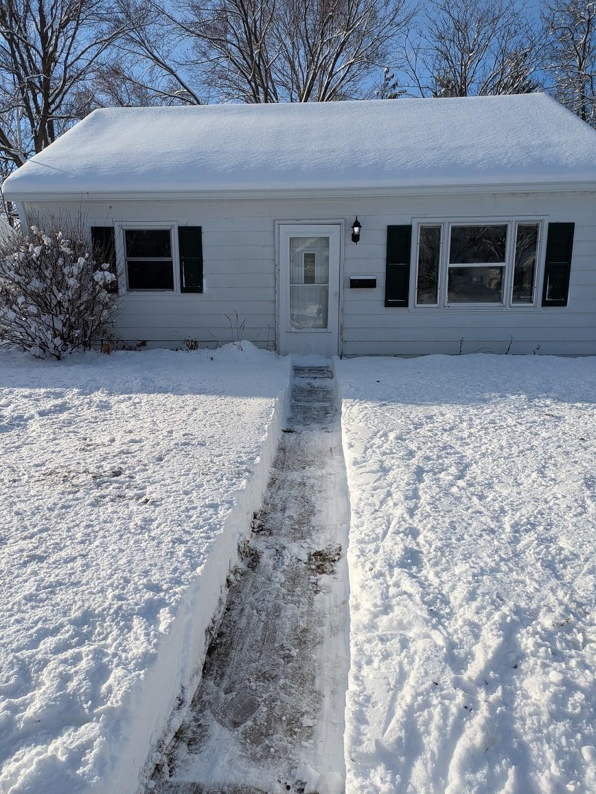 Westinghouse WSnow22 Corded Snow Blower 22 Inch, Steel Auger, Dual LED Lights, Electric Snow Blower with 25ft Throwing Distance customer photo 1