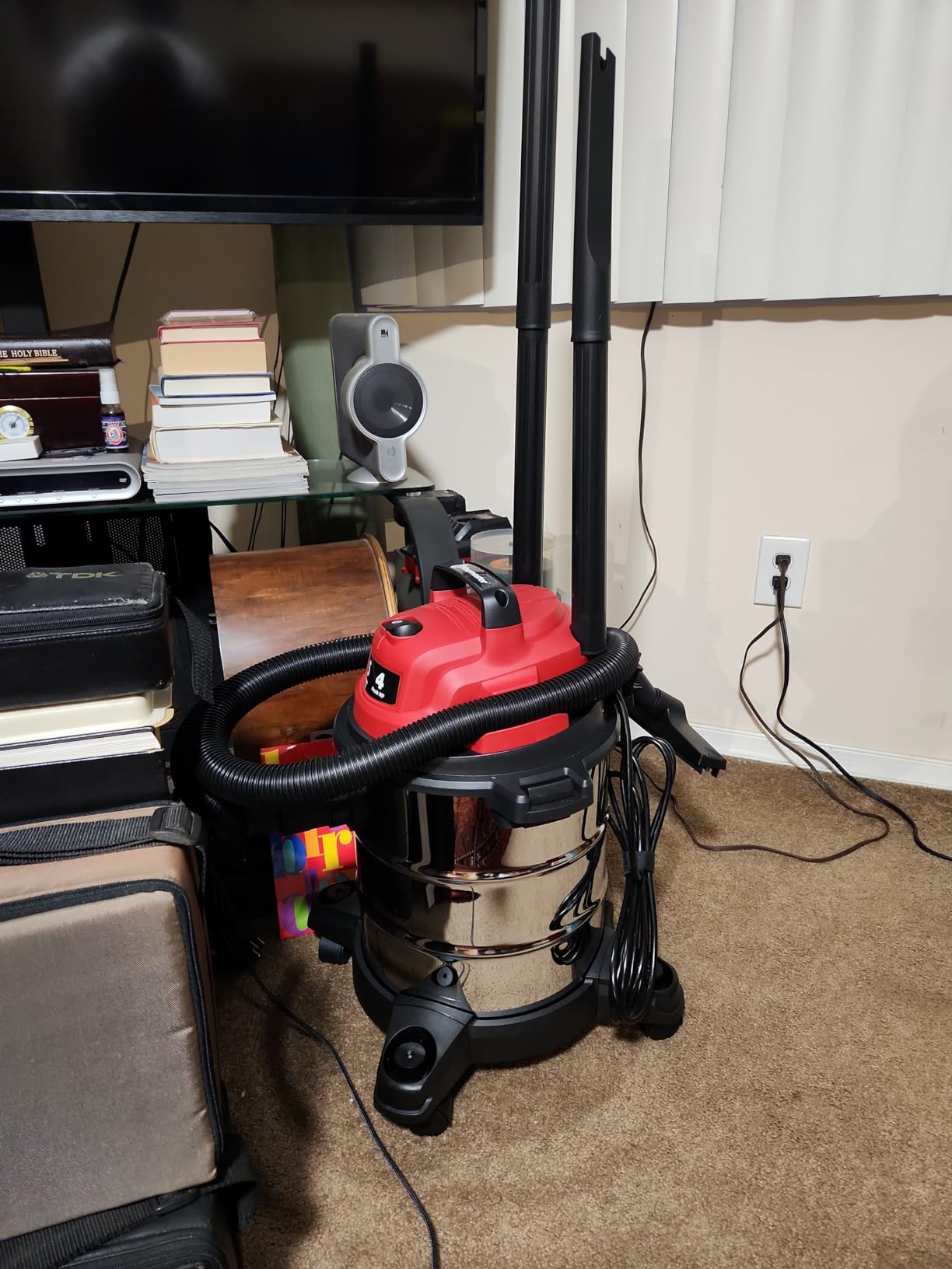 Vacmaster VOC812SF 1101 8-Gal 6 Peak HP Stainless Steel Wet/Dry Vac Red customer photo 2