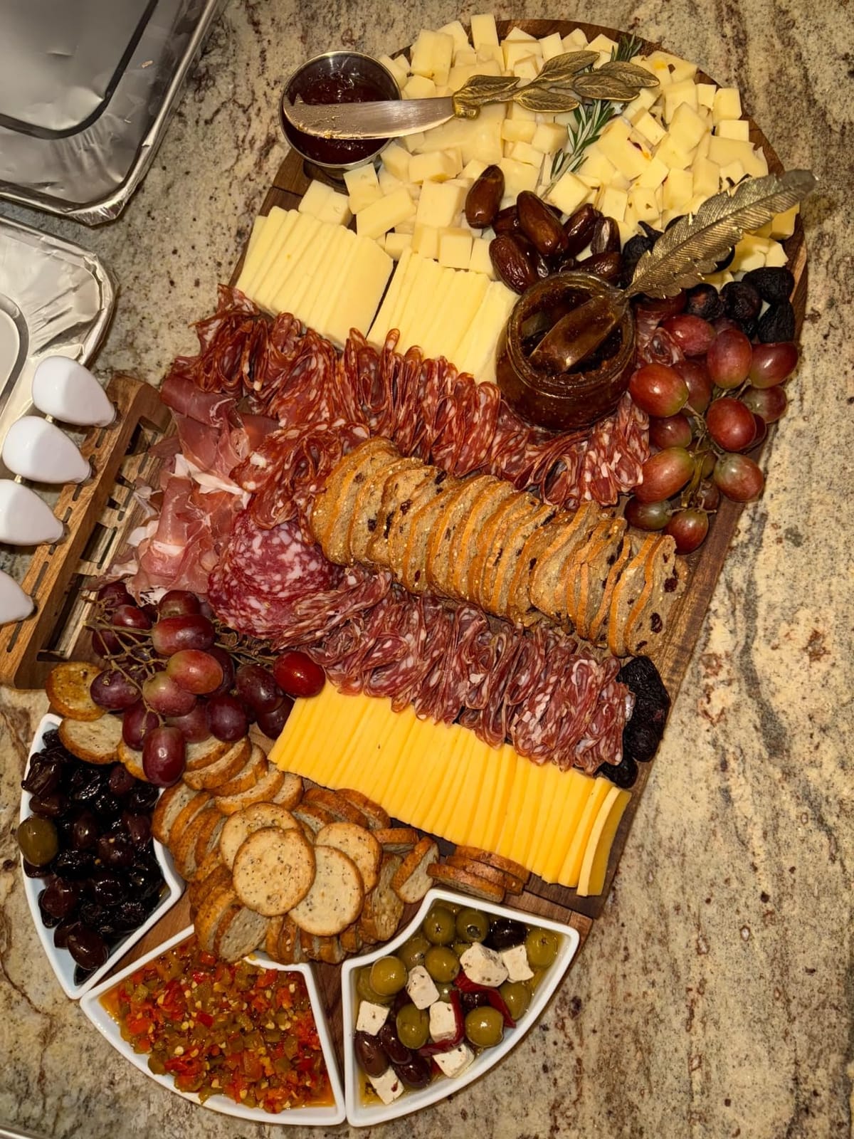 Elite Snacker Large Charcuterie Board Set, Acacia Wood, Natural Oil Finish | Magnetic 3-Piece Acacia Wood Design, Reshapes Circle Square Heart, Expands 13 to 26 In, 4 Knives, 3 Dishes, Rich Oiled Grain customer photo 2