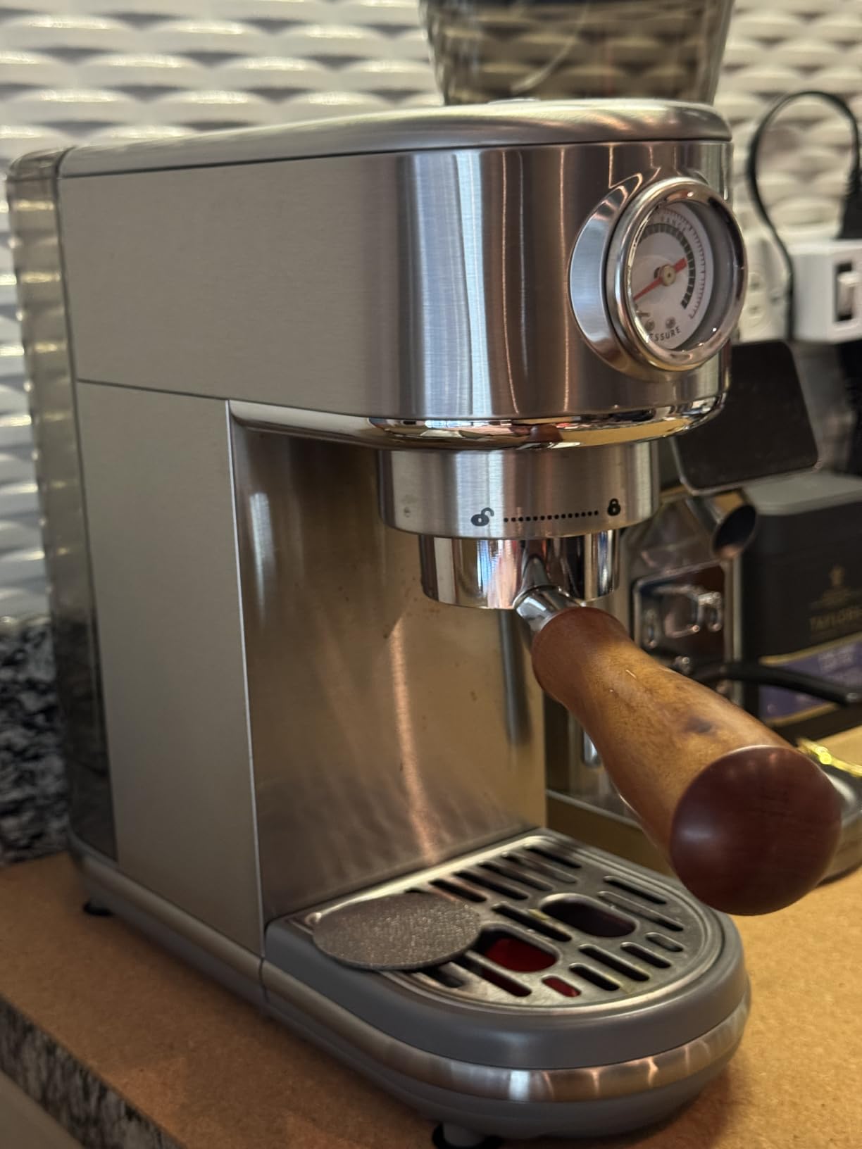 51MM Bottomless Portafilter for CASABREWS CM5418, 3700Essential and 5418Pro | 4 mm Thick 3-Ear Design, with 51mm Puck Screen and 2 Cup Filter, Full Stainless Steel Filter Holder, Wooden Handle customer photo 1
