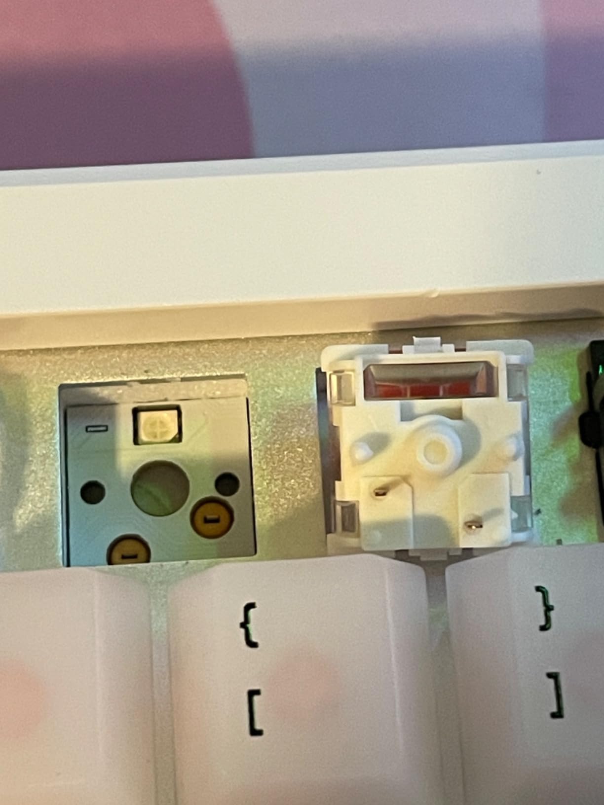 GATERON Jupiter Banana Keyboard Switches (110PCS) | Tactile, 59gf, RGB LED, 5 Pin, Factory Pre-lubed Key Switches, compatible for MX Mechanical Keyboard customer photo 1