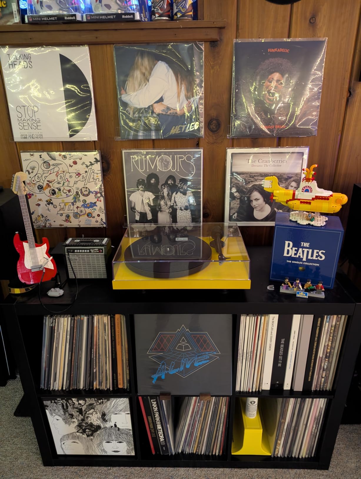Pro-Ject Debut EVO 2, Next Generation Audiophile Turntable with Carbon Fiber tonearm, Electronic Speed Selection and pre-Mounted Pick it MM EVO Cartridge, Made in Europe (Black Satin) customer photo 1