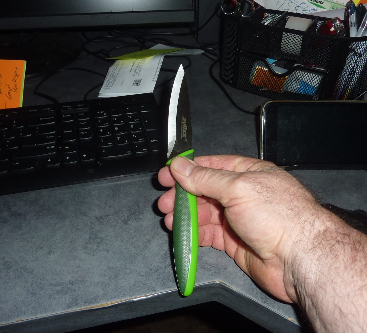 Zyliss Paring Knife – Sharp German Stainless Steel Blade with Sustainable Wheat Straw Non-Slip Handle – Includes Safety Cover – Dishwasher Safe – 3.5 inches - Gray customer photo 2