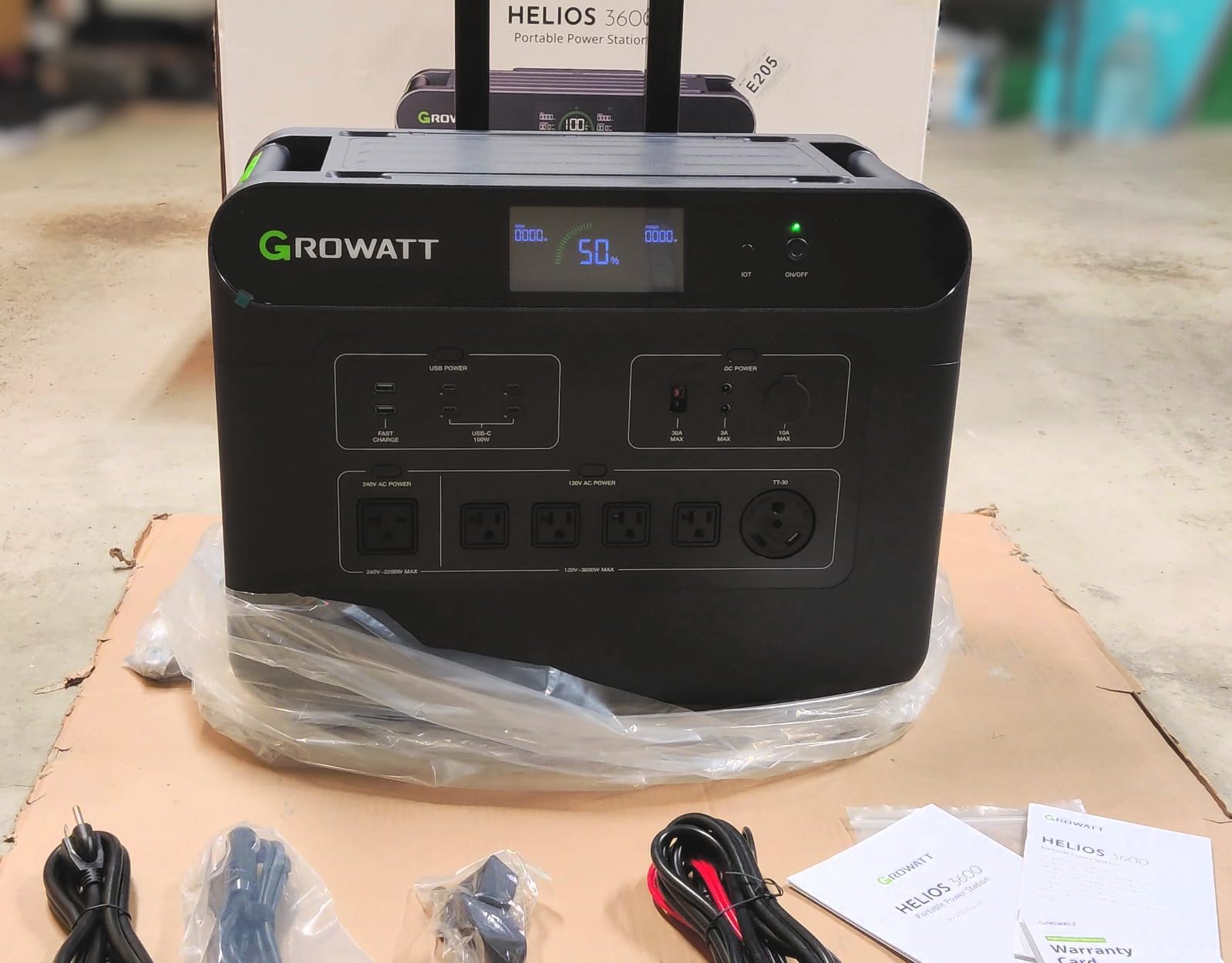GROWATT HELIOS 3600 Portable Power Station with 400W Solar Panel customer photo 2