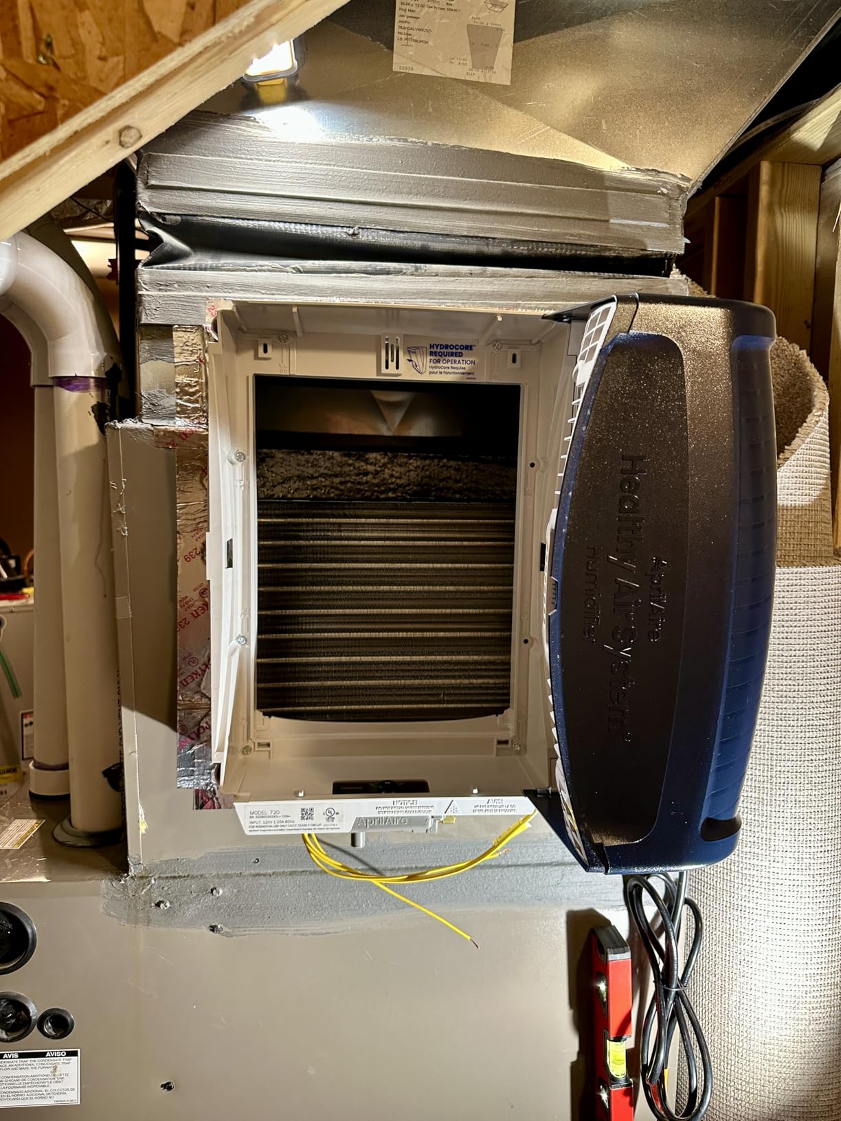 AprilAire 720A Whole-House Fan-Powered Evaporative Humidifier, 21 Gallons Per Day, Water Saving With Automatic Digital Control for up to 6,250 Sq. Ft. customer photo 1