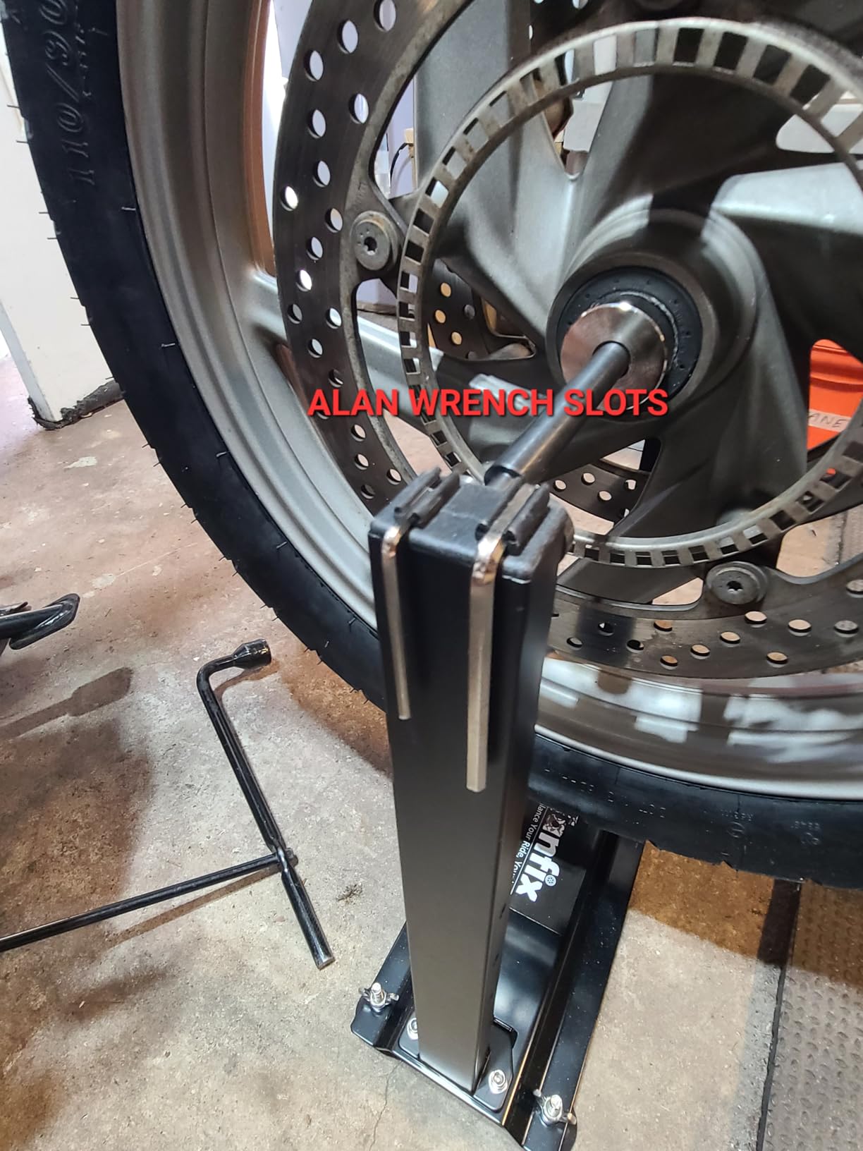 Motorcycle Wheel Balancer for Static and Dynamic Balancing | Tire Balancing Tool with Truing Pointer for Most Motorcycles, Off-Road Bikes and Sport Bikes customer photo 2