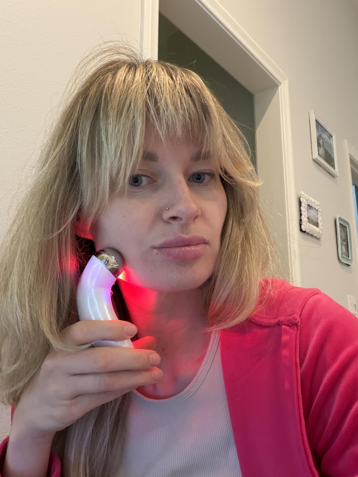 Microcurrent Facial Device, Latest Red Light Technology, Enhances The Ability to Lift The Face and Tighten The Skin, Facial Wrinkle Equipment, Smart Photon Micro-Current Device, Model:EP-300 customer photo 1