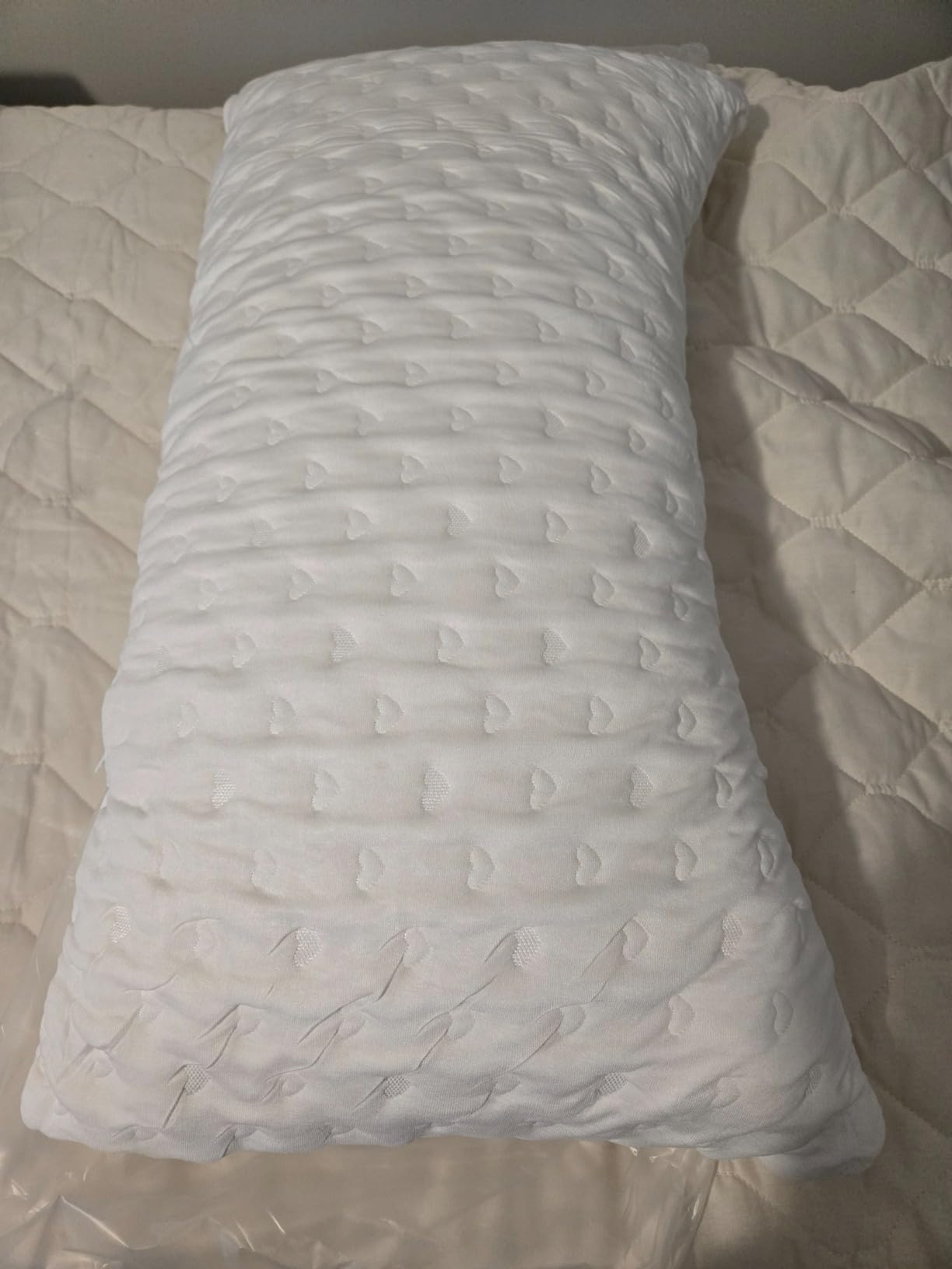 Side Sleeper Pillows for Neck & Shoulder Comfort - Ergonomic Curved Crescent Design, Adjustable Shredded Memory Foam, Cooling & Soft Cover, Extra Fill Included, Queen Size customer photo 1