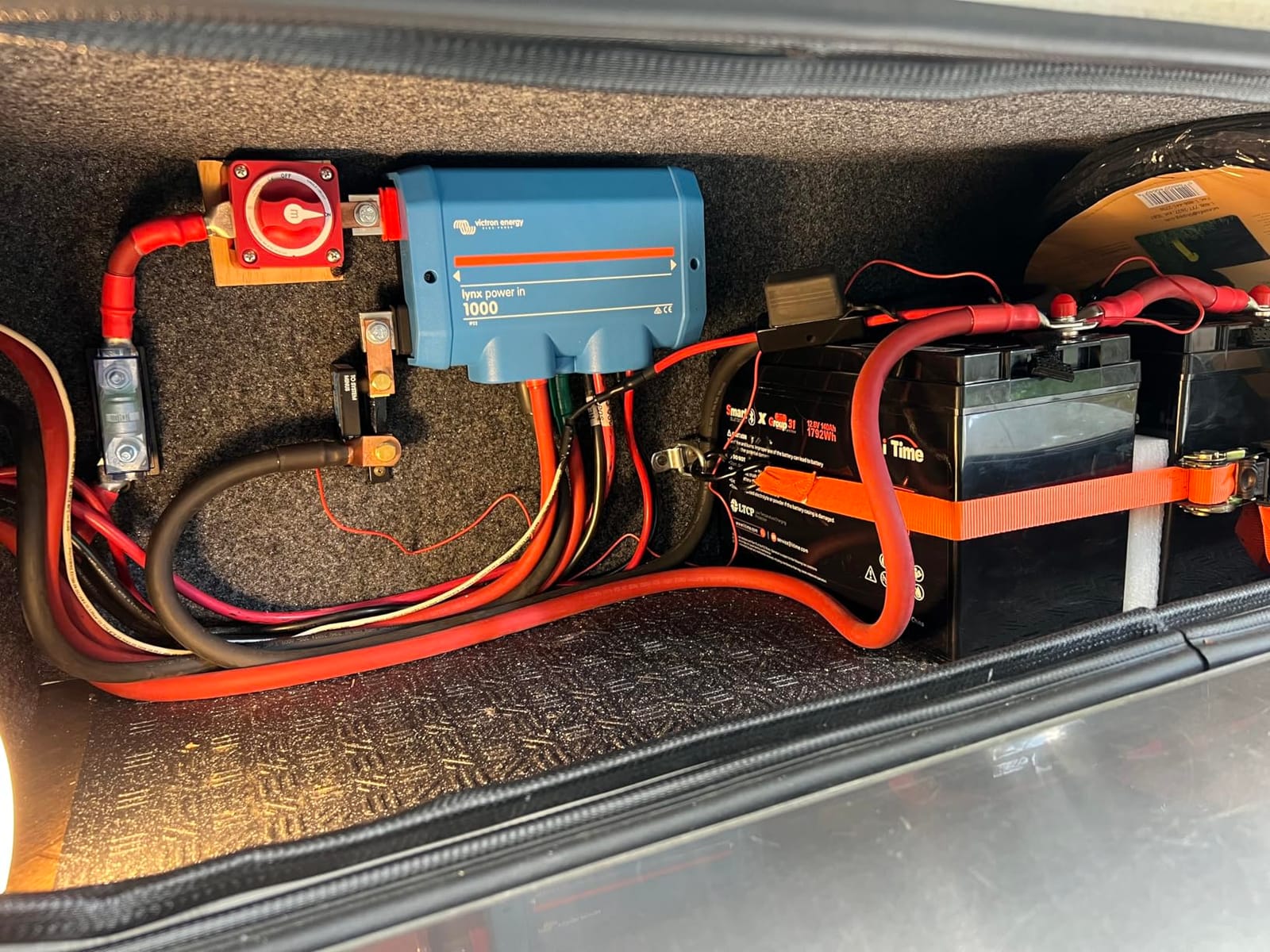 Litime 12v 100Ah RV Self-Heating LiFePO4 Lithium Battery for Marine, Camper customer photo 1