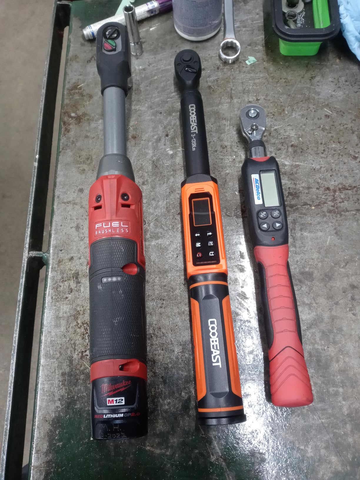 coobeast 3/8 Drive Digital Torque Wrench (1.5-99.5 Ft-lbs./2-135Nm) with Preset Value, ±2% Accuracy, Buzzer and LED Flash customer photo 2