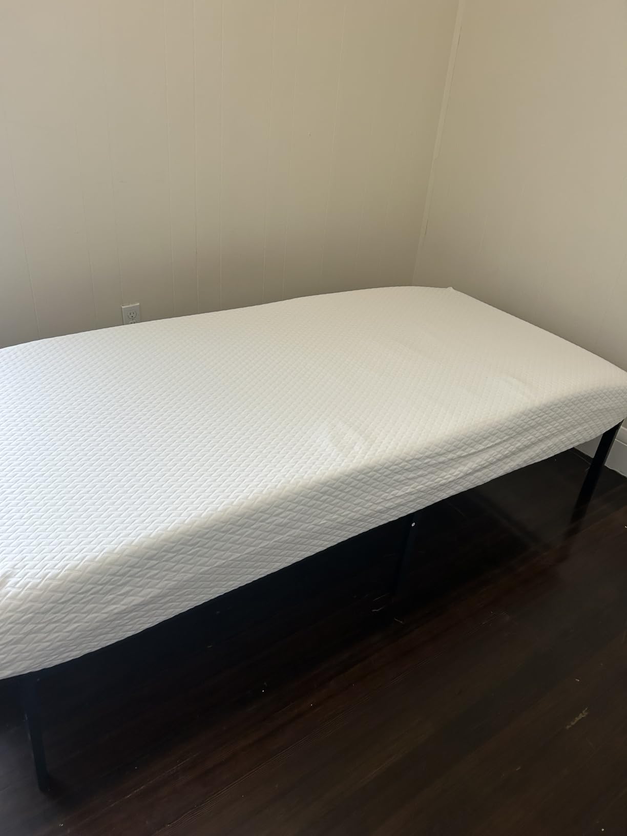 EGOHOME 6 Inch Twin Mattress for Kids, Memory Foam Mattress with Cooling Green Tea Gel, Relieve Pressure with Medium Firm Support, CertiPUR-US Certified, 75''L x 38''W, White customer photo 2