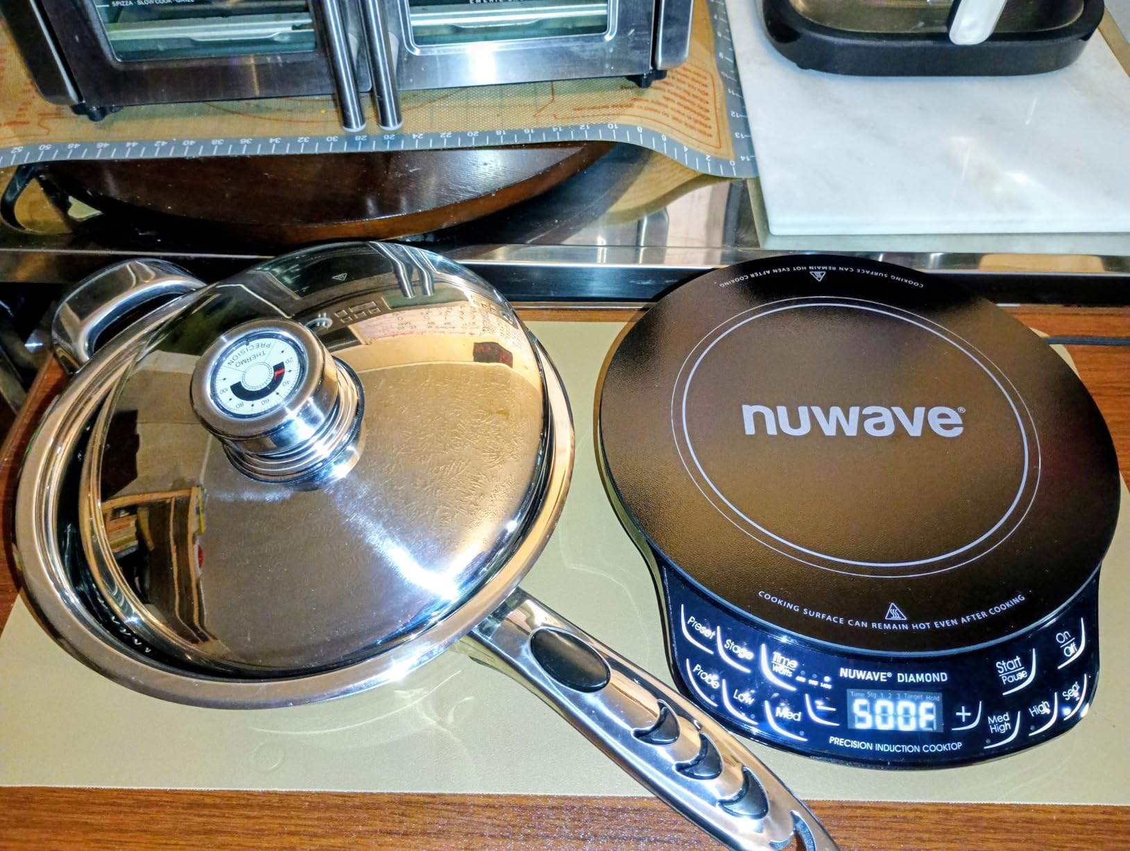 Nuwave Portable Induction Cooktop Diamond with Probe, 100°F to 500°F customer photo 1