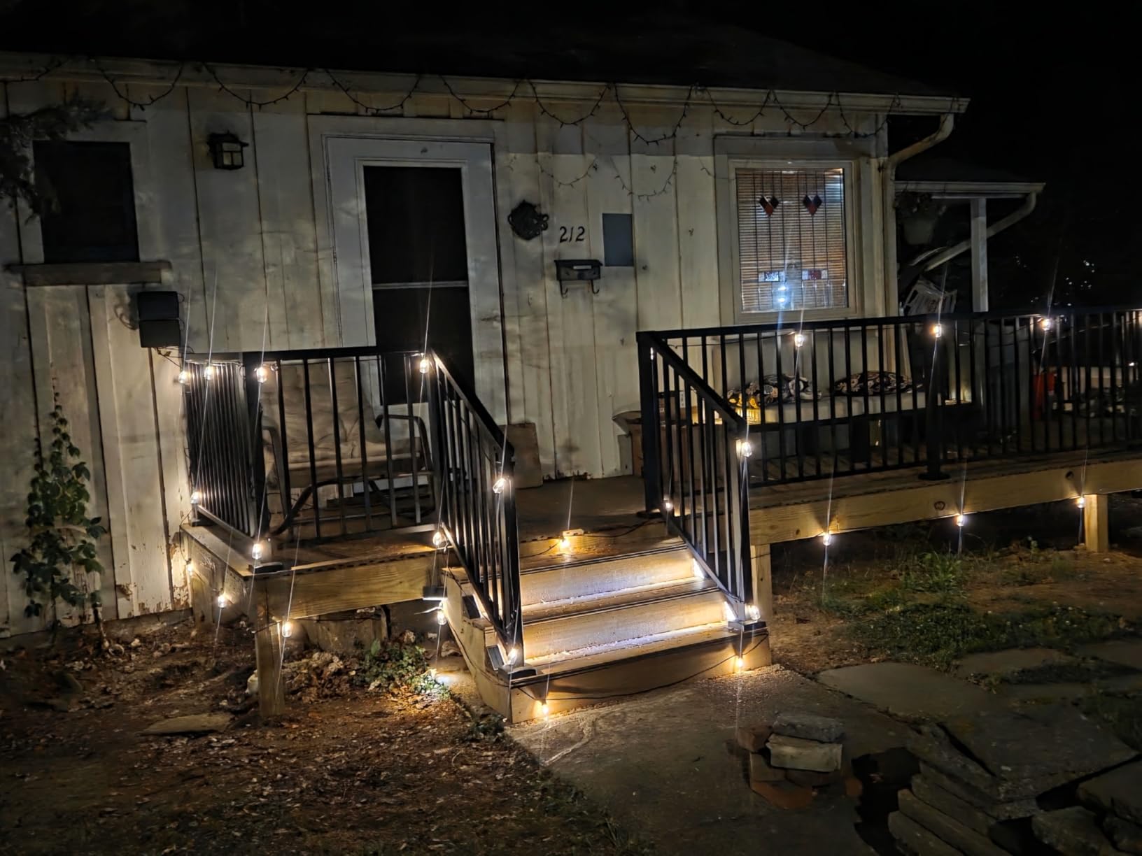addlon 102FT(96+6) Solar String Lights Outdoor with Remote, Last 30+ Hrs | Waterproof Patio Lights with 30 Shatterproof LED Bulbs, Dimmable & Timable Solar Light for Backyard Camping Garden Decor customer photo 1