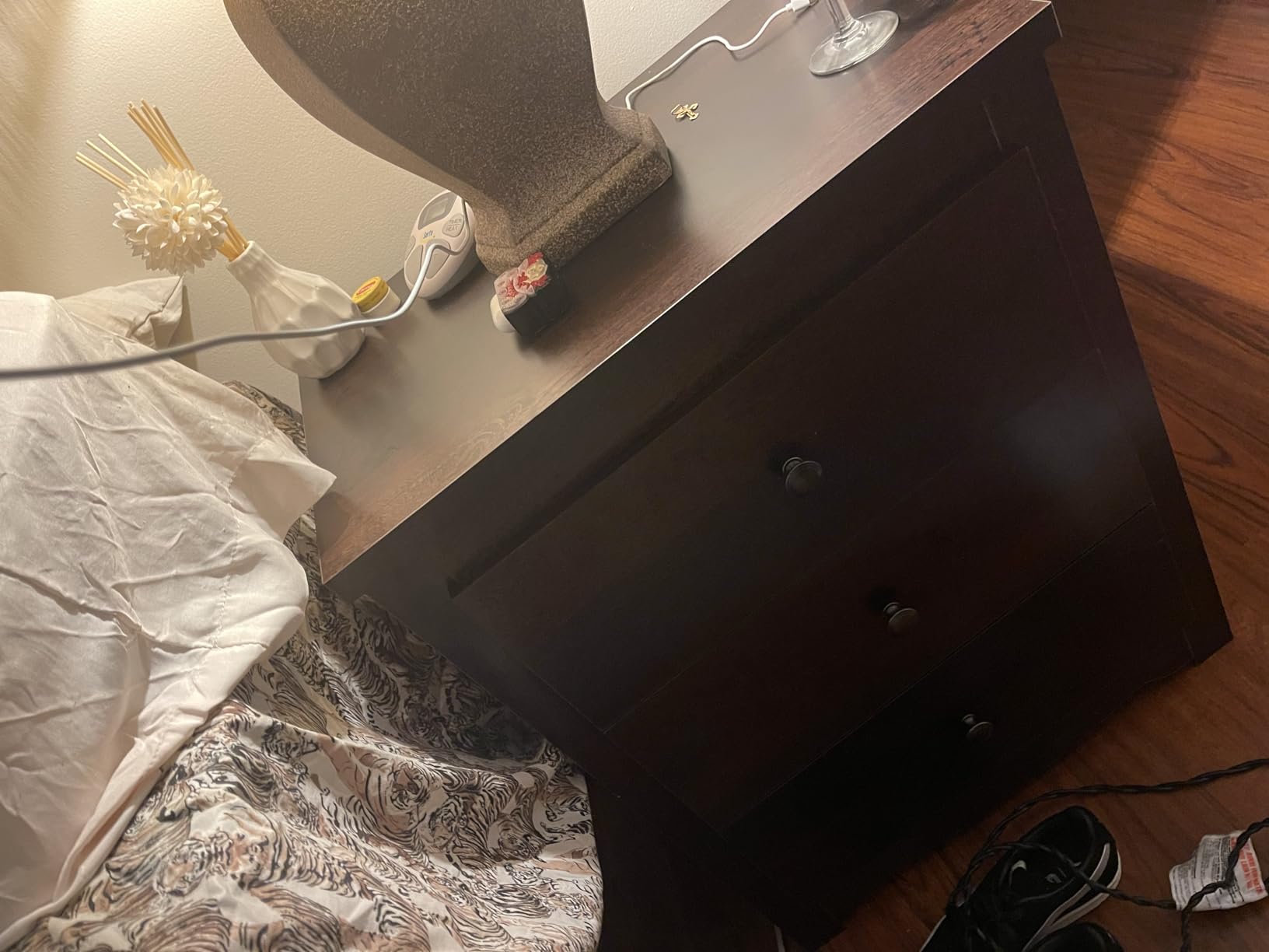 WLIVE Tall Nightstand with Charging Station, Wood Night Stand with 3 Drawers Storage, Bedside Table End Side Tables with 2 USB Ports and Outlets for Bedroom, Closet, Espresso customer photo 2