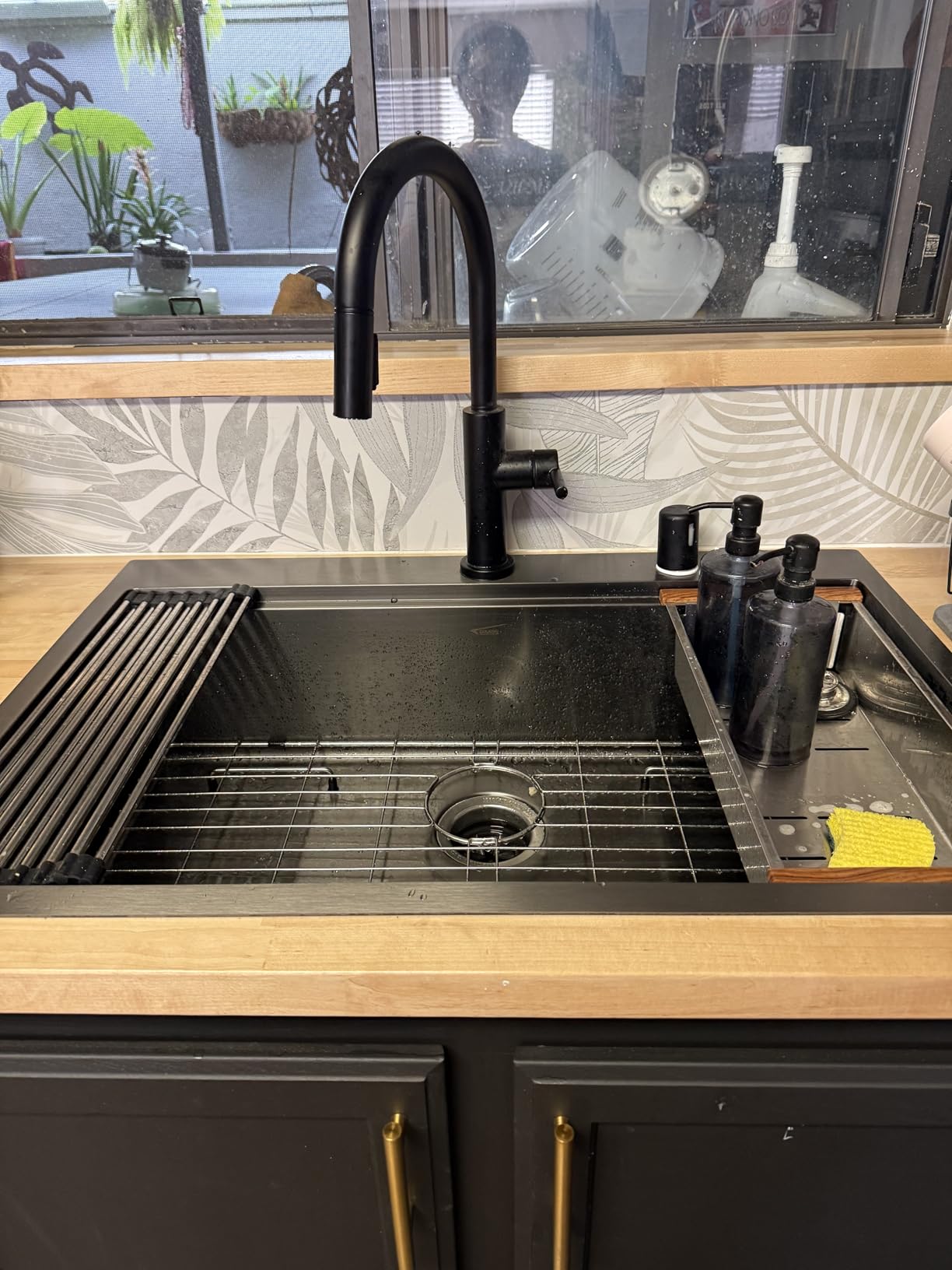 21 Inch Drop In Outdoor Kitchen Sink with Faucet and Lid | 16 Gauge Stainless Steel, Single Bowl, Round Corner, Handmade, Brushed Finish, with Pull out Faucet and Heavy-Duty Lid customer photo 1