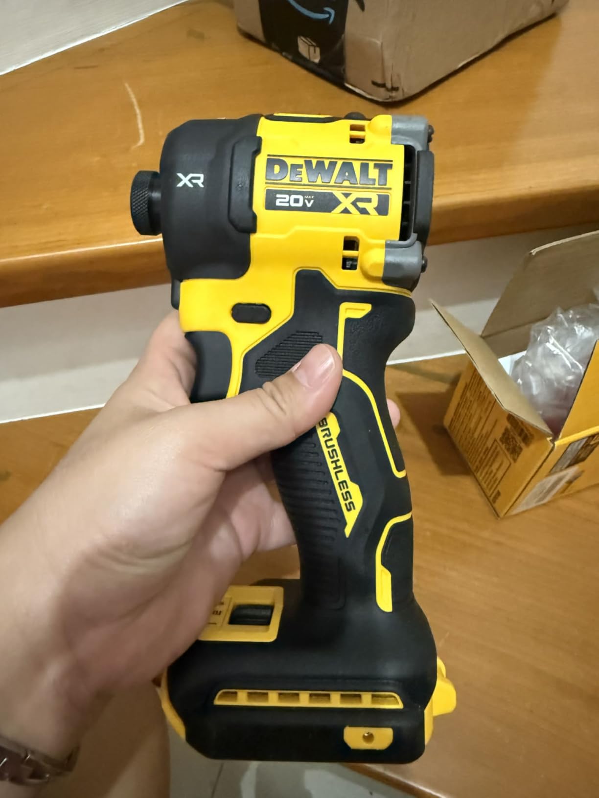 DEWALT 20V MAX 1/4 Inch Hydraulic Impact Driver (DCF870B) | Quiet, Brushless Cordless, XR Extreme Runtime, LED Halo Ring, Battery Not Included customer photo 2