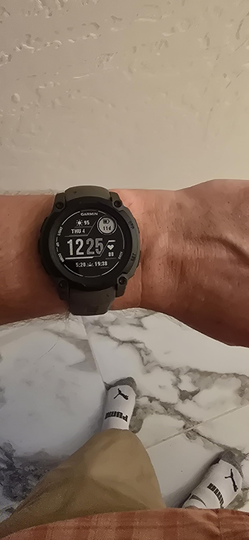 Garmin Instinct® E, Rugged GPS Smartwatch, 45mm, Charcoal customer photo 2