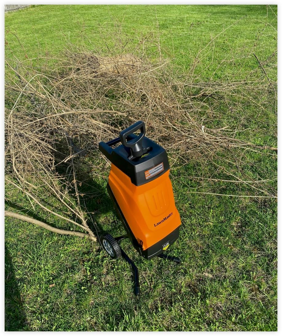 LawnMaster Electric Wood Chipper 1.8'' Cutting Diameter with Bag, FD1503 | 15-Amp, 14:1 Reduction customer photo 1