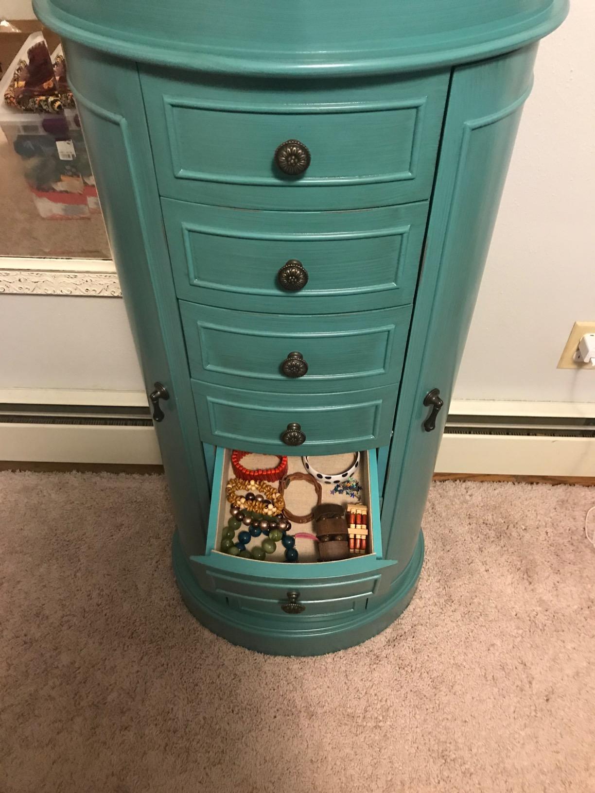 Hives and Honey Bailey Oval Standing Jewelry Armoire Cabinet, Jewelry Storage Organizer with Mirror Lid, Side Doors, 7 Drawers, Jewelry Chest, Jewelry Box for Necklaces, Earrings, Bracelets, Ivory customer photo 2