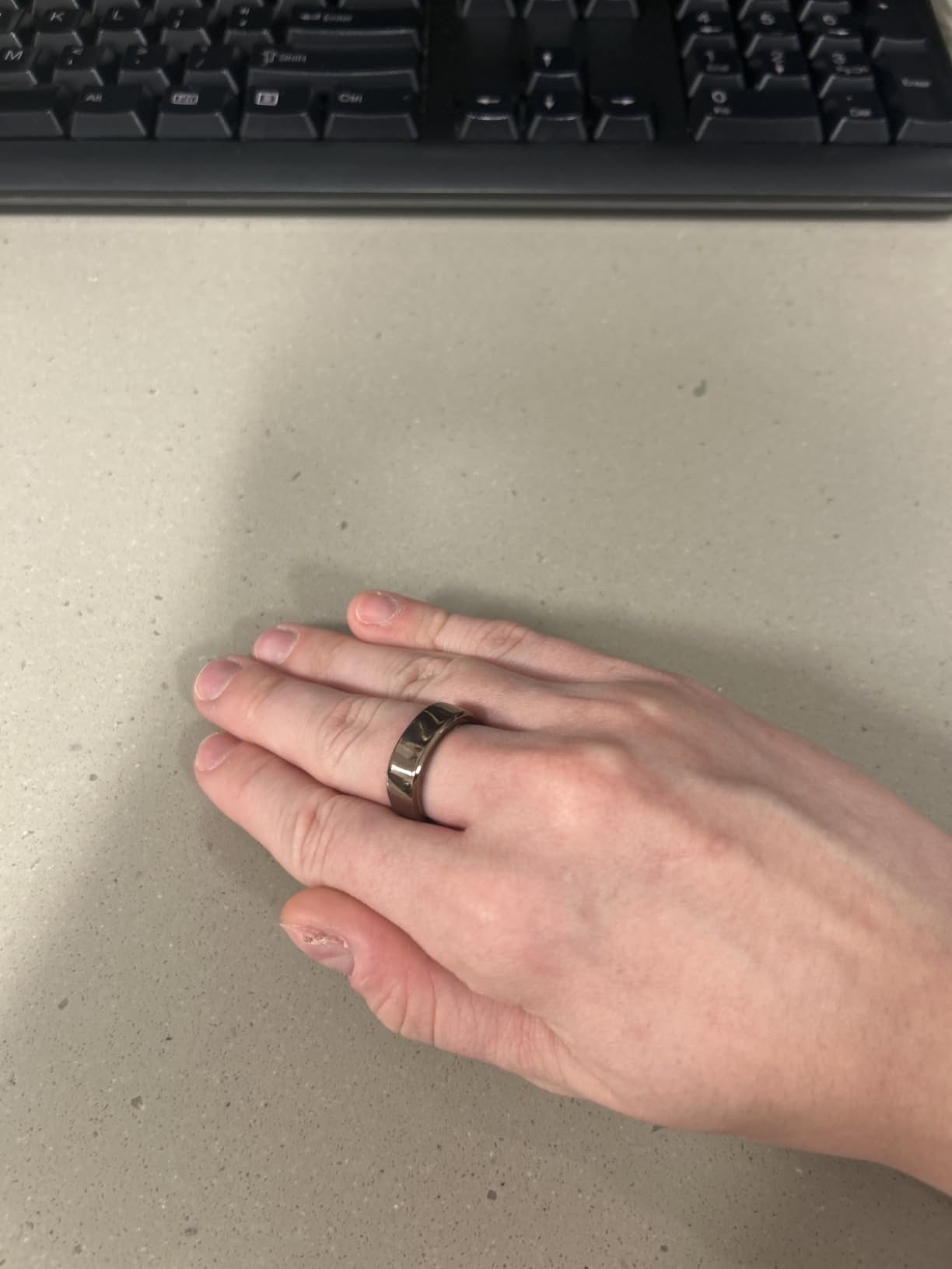 RingConn Gen 2 Air Ultra-Thin Smart Ring(Size 7, Dune Gold) customer photo 2
