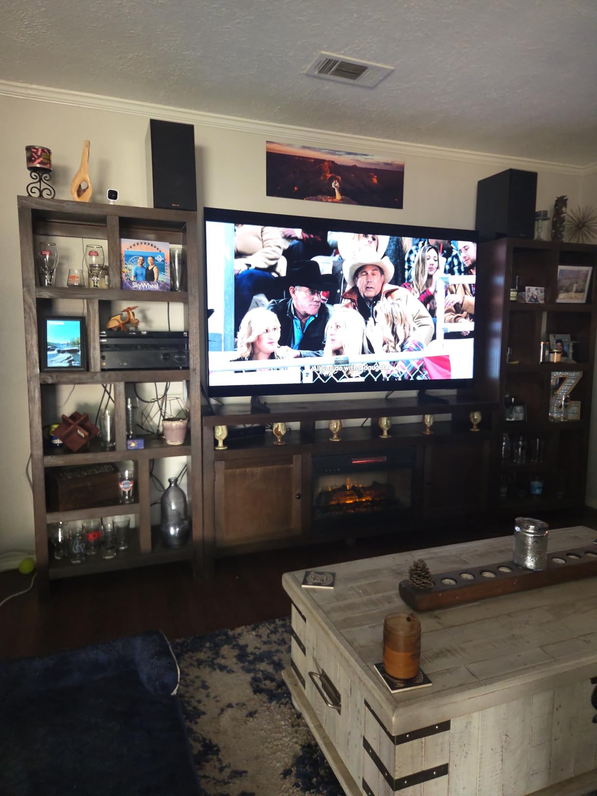 Samsung 77-Inch Class OLED 4K S85F Series, Vision AI Smart TV (2025 Model, 77S85F) Object Tracking Sound Lite w/Dolby Atmos, NQ4 AI Gen2 Processor, Contour Design, Color Booster Pro, Alexa Built-in customer photo 2