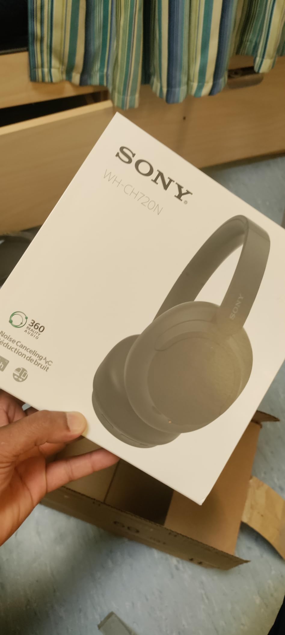 Sony WH-CH720N Wireless Noise Cancelling Over-Ear Headphones, Pink customer photo 1