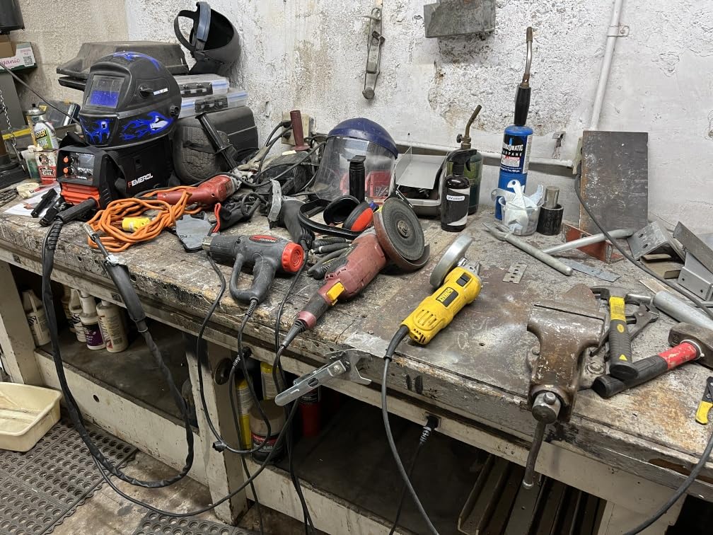 FEMEROL 140A 3 in 1 MIG Welder,Flux Core, MIG/Lift TIG/Stick Welding Machine 110V Portable IGBT Inverter Synergic Control, LED Display with Welding Helmets customer photo 2