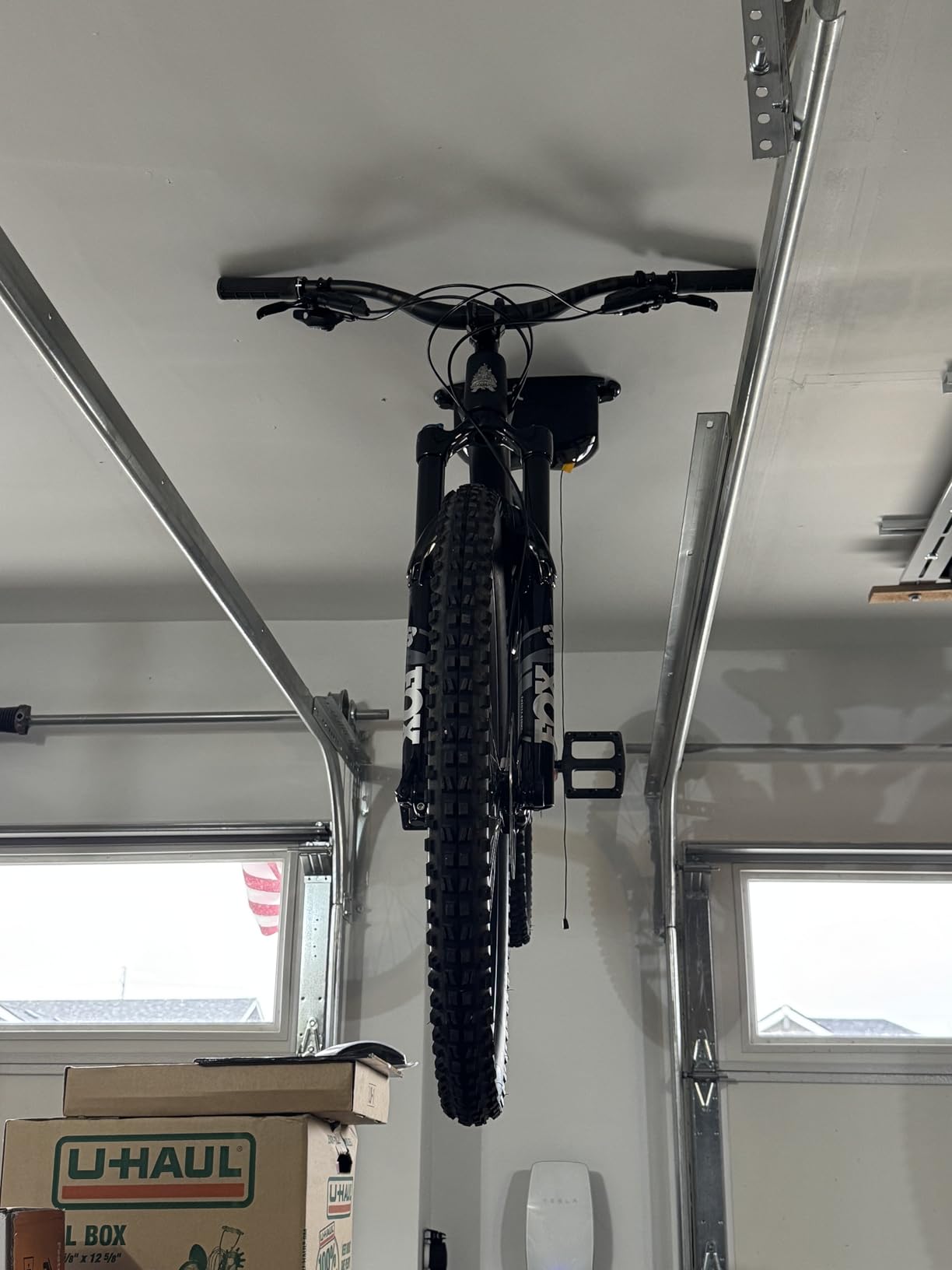 Kradl Spring-Powered Ceiling Bike Hoist and Rack for Effortless Storage, Hanging Bicycle Lift Without Electricity, Ropes, or Manual Pulleys customer photo 1