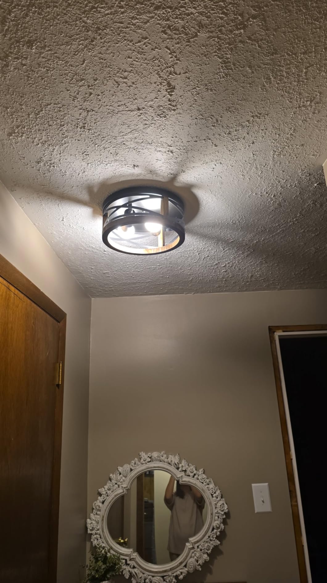 Farmhouse Ceiling Light, 2-Light Round Flush Mount Ceiling Light with Wood and Metal Frame, Black Rustic Light Fixture for Hallway, Entryway, Bedroom, Kitchen customer photo 2