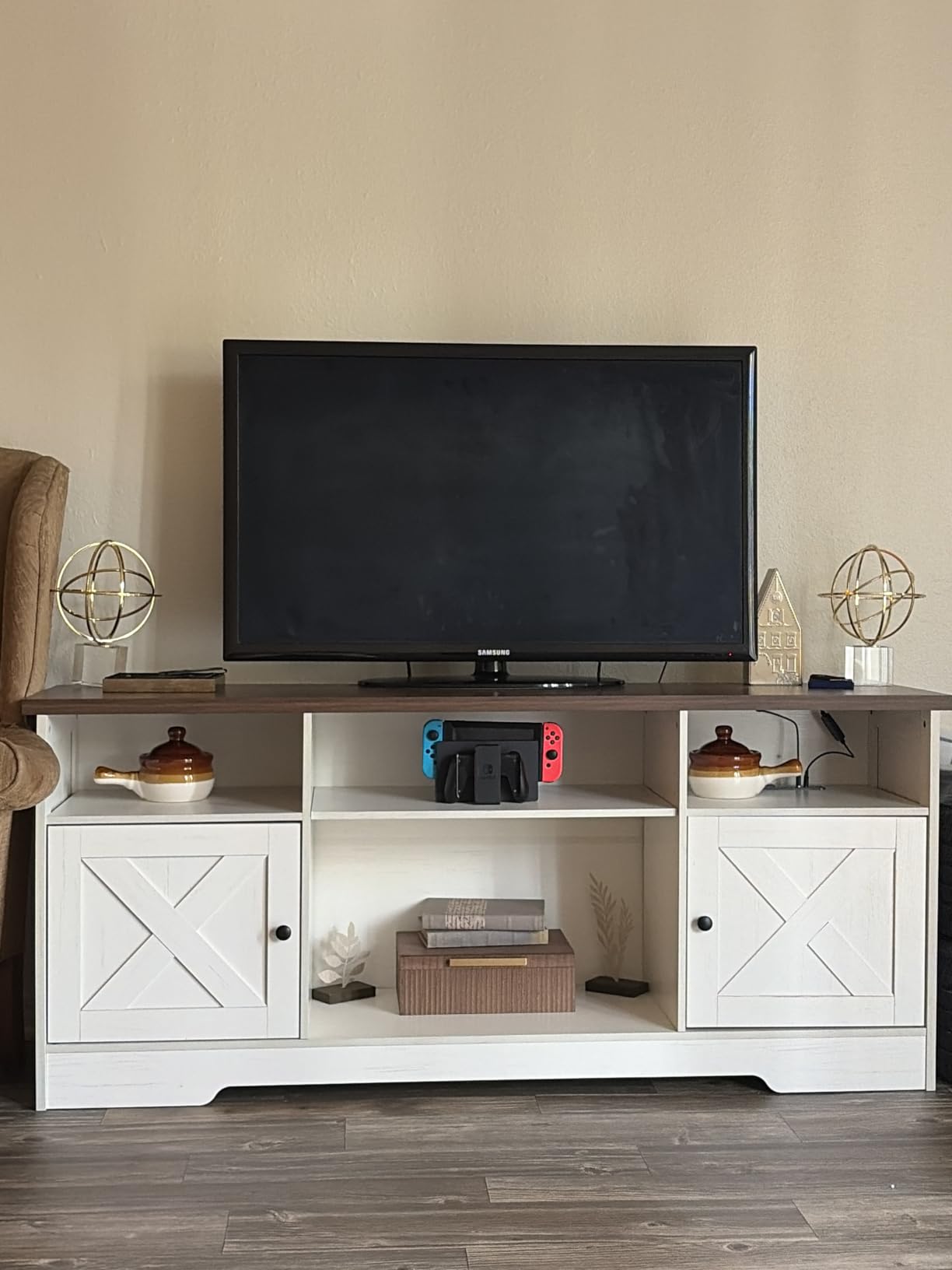 Casaottima TV Stand for 65 Inch TV, Entertainment Center, White | Farmhouse Entertainment Center, Power Outlet & LED Light, Storage Cabinets, Media Furniture for Living Room, Bedroom customer photo 1