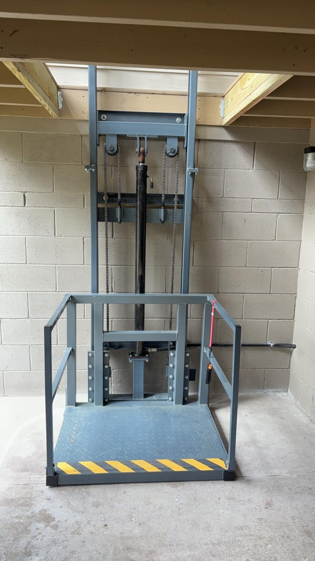 1Ton/2200Lbs Load Electric Hydraulic Freight Elevator,9.8FT Lifting Height Remote Control Cargo Lift Platform,Wall Mounted Rail Elevator for Factory Warehouse Home Attic,Customizable customer photo 1