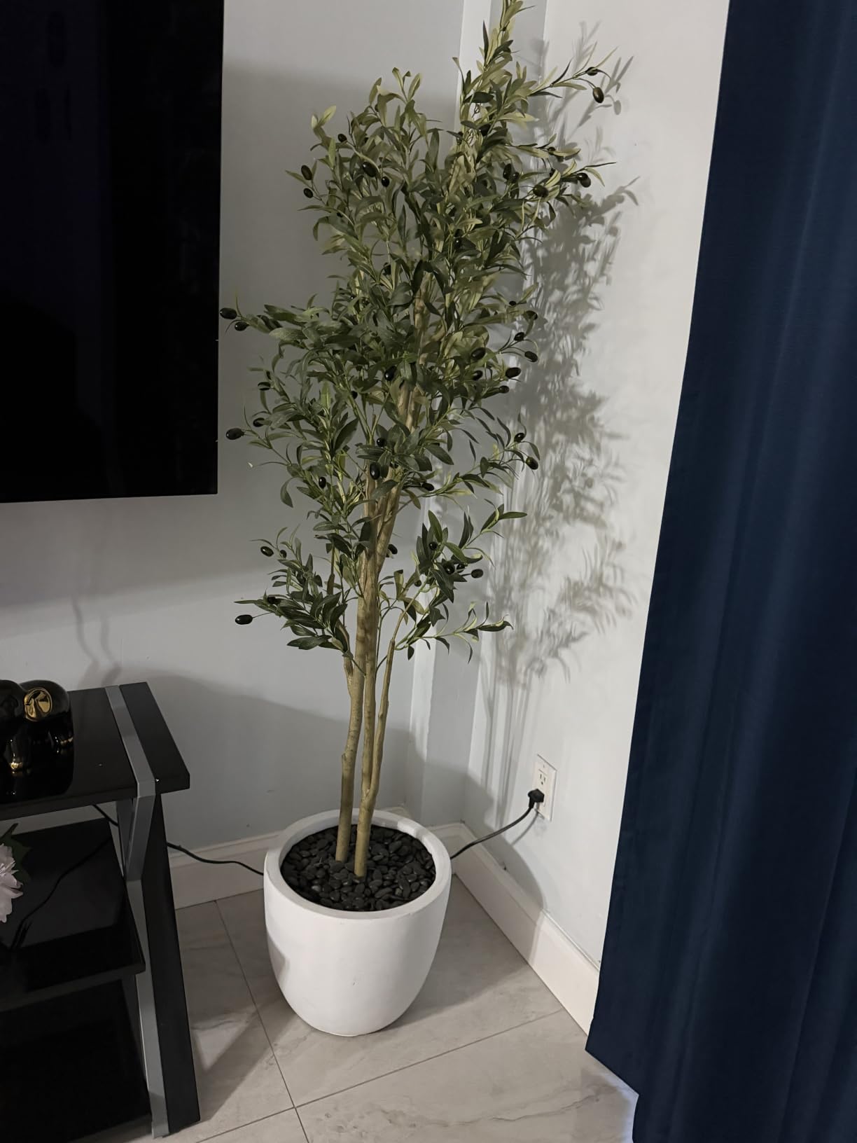 Kante Weathered Concrete Planter 18