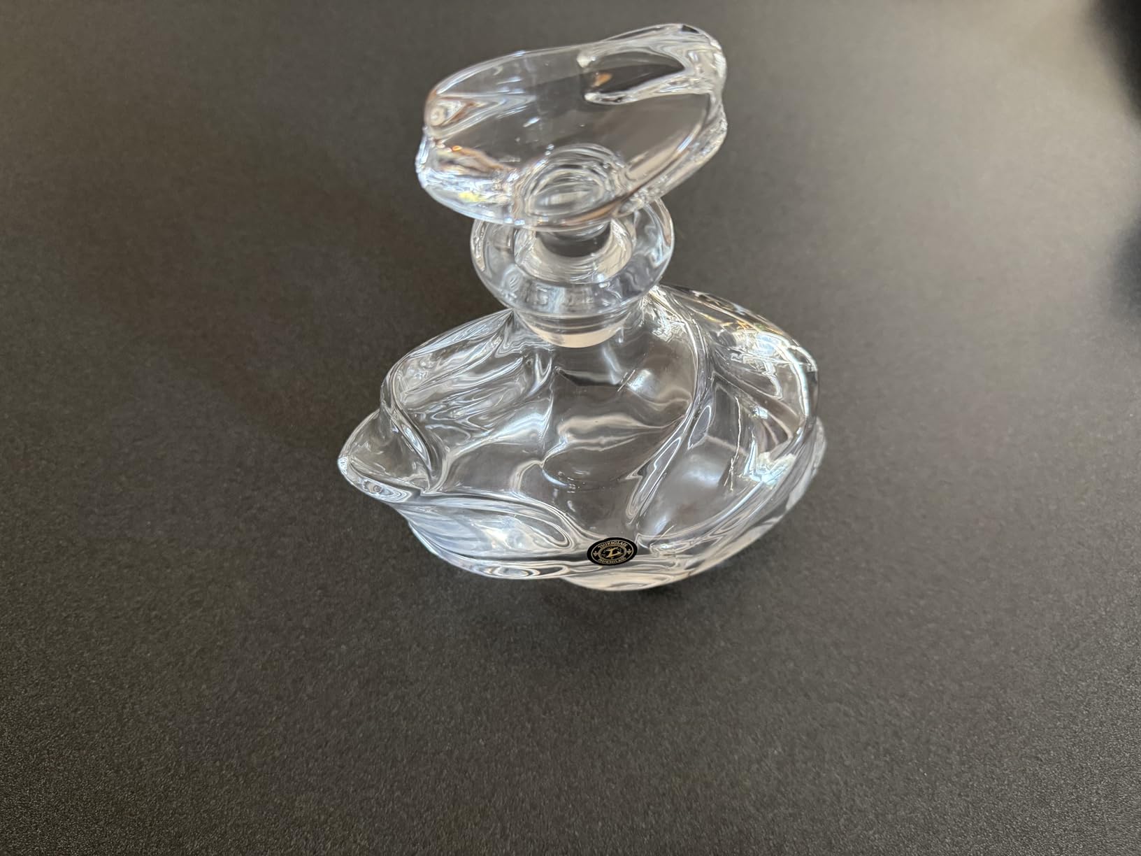 TsukiGlass Storm Japanese Crystal Whisky Decanter, 750ml, Gifts for Men | 100% Ultra Clarity Lead-Free Crystal, Elegant Liquor Carafe, For Whiskey, Scotch, Bourbon & Spirits, Premium Gift for Men customer photo 2