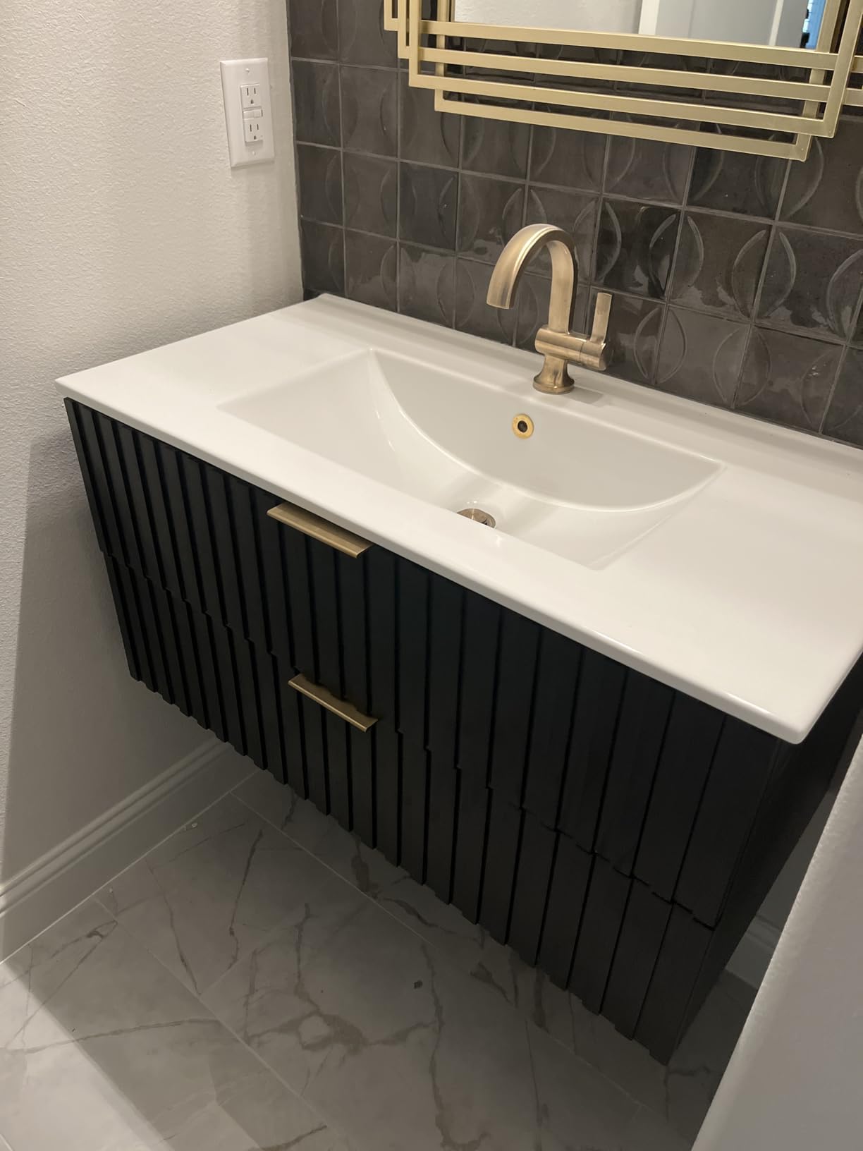 ONBRILL 36 Inch Bathroom Vanity with Ceramic Sink, Floating Green Vanity customer photo 2