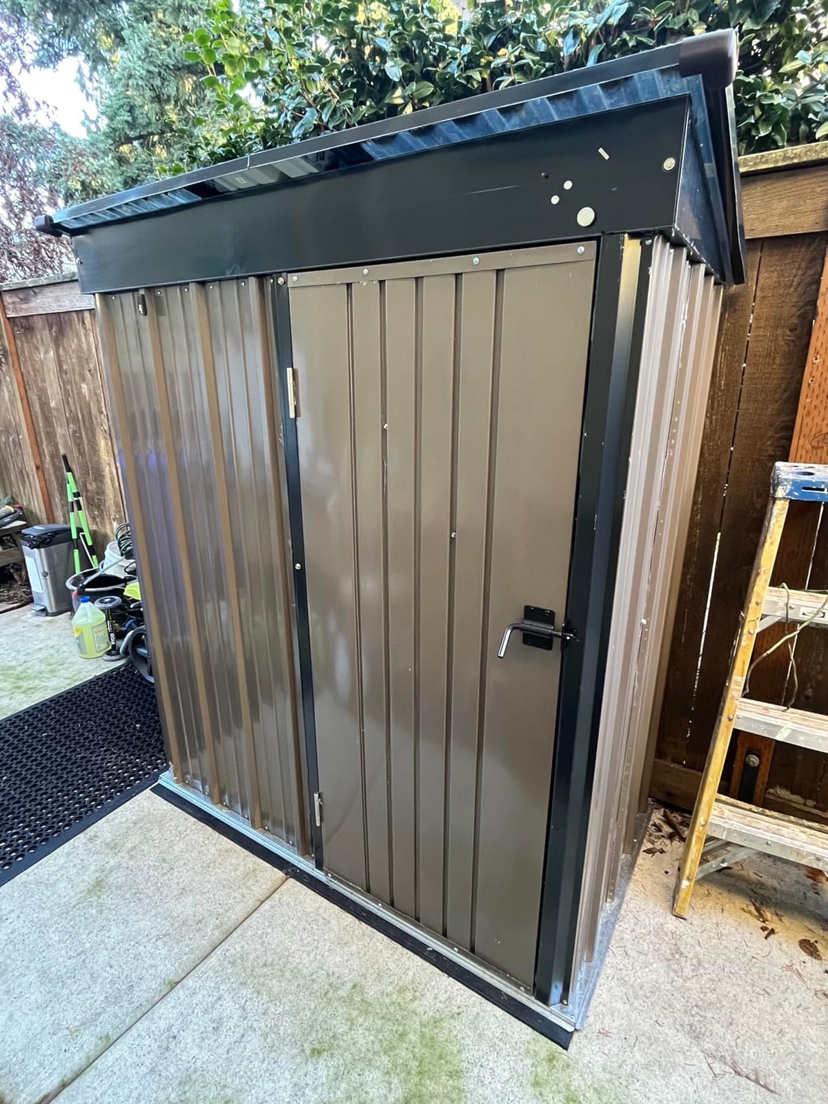 GUNJI 8 x 6 FT Shed Outdoor Storage Shed Metal Garden Shed with Lockable Door Outside Waterproof Tool Shed for Backyard, Patio, Lawn (Gray) customer photo 1