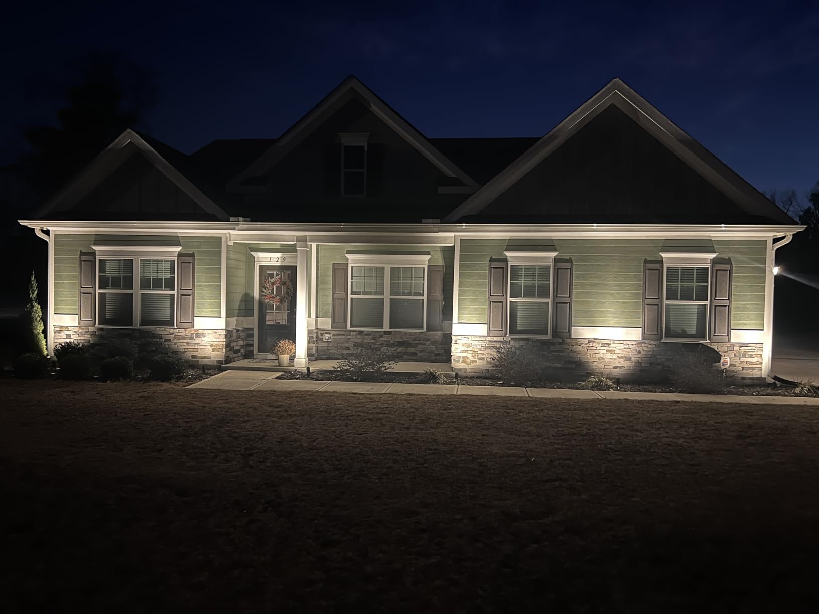 SUNVIE 6W LED Low Voltage Landscape Lighting Kit 3000K, Dusk to Dawn, 8 PCS | Low Voltage Landscape Lights, IP65 Waterproof, Aluminum, All-in-One Landscape Lighting Kit, for Yard Garden Tree House customer photo 1