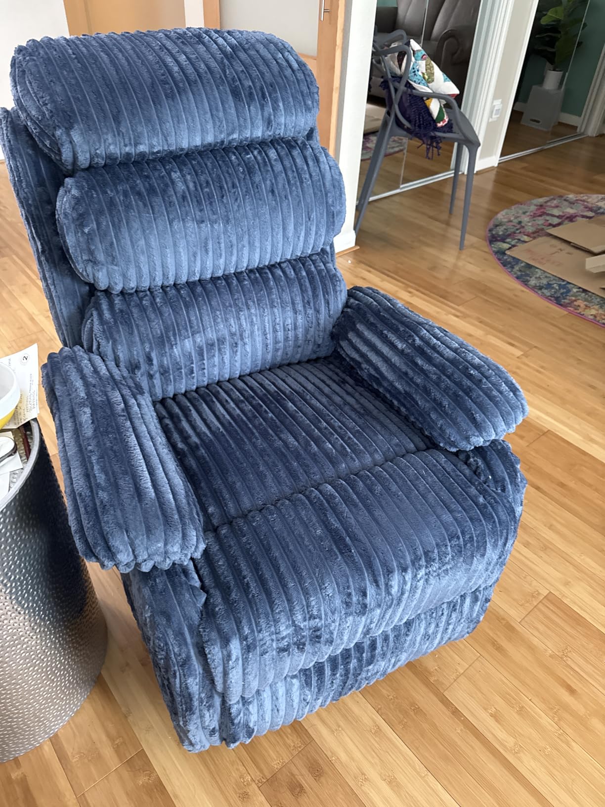 Adult 360° Rocking Recliner Chair, Nursery Rocker Reclining Chair with Side Pocket, a Comfy upholstered Single Sofa Armchair. Suitable for Living Room, Bedroom Nursing use, Velvet Fabric in Beige customer photo 1