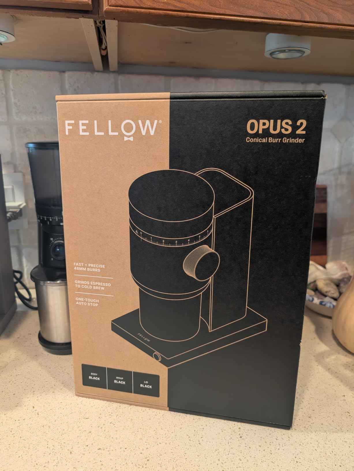 Fellow Opus 2 Conical Burr Grinder - Electric Coffee Grinder for Home Use, 48 mm Burrs, Stepless Grind Adjustment, Espresso to Cold Brew Range, Anti-Static, Auto Stop, Black customer photo 1
