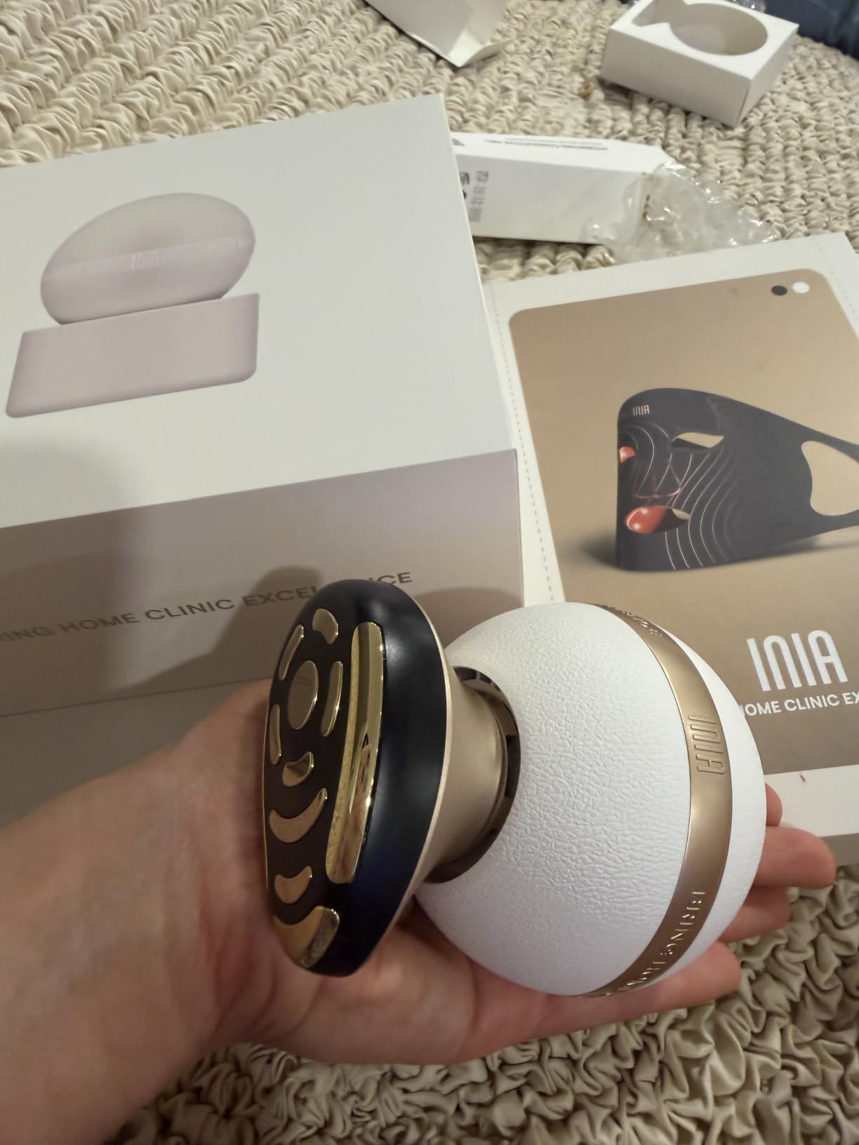 INIA SPHERA Upgraded 8-in-1 Microcurrent Facial Device for Face & Neck | Red Light, Thermal & Cooling Beauty Tool, 5 Custom Modes, At-Home Skin Stimulation & Glow Care Skincare Tool customer photo 2