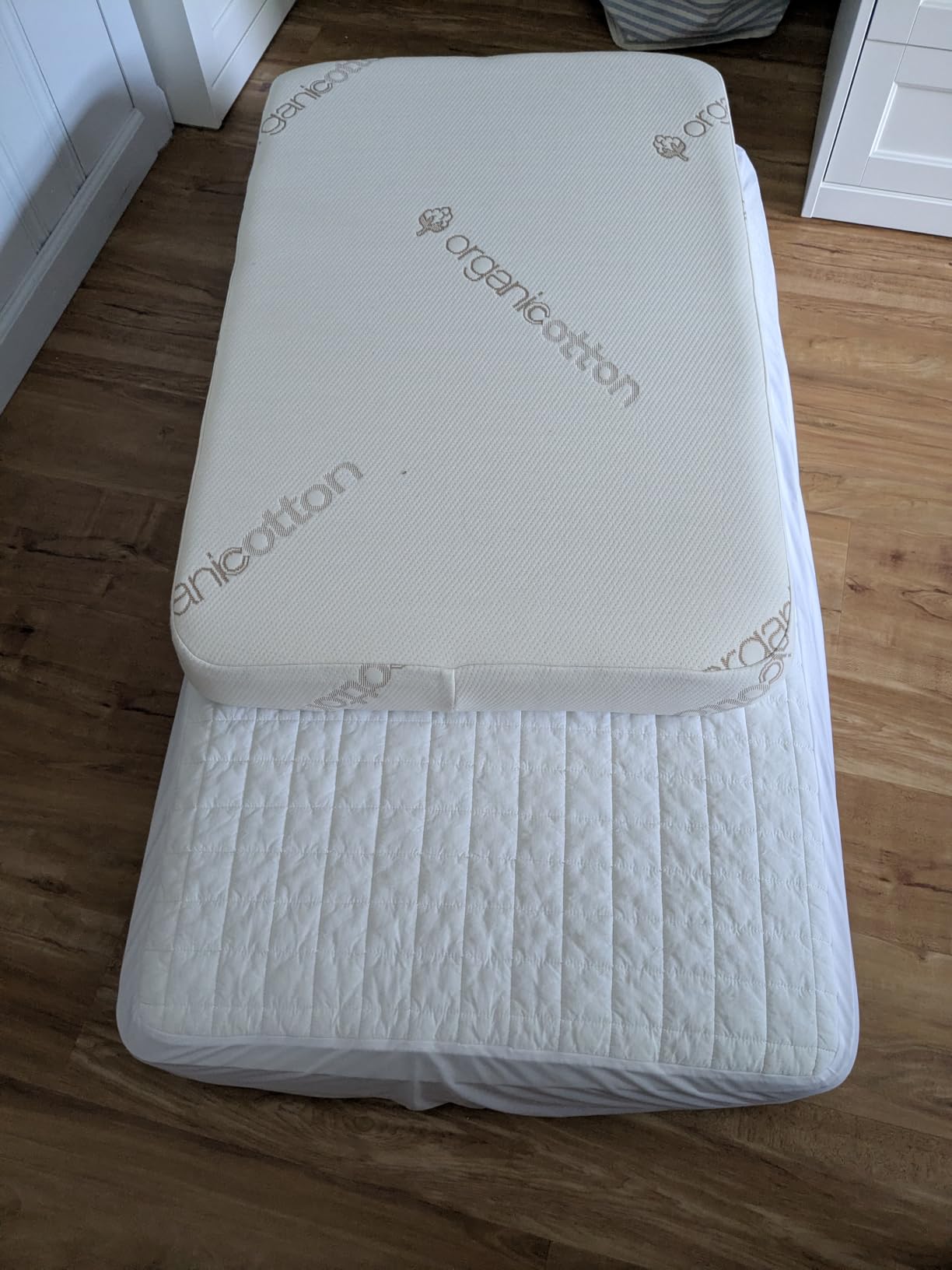 Crib & Toddler Mattress, 100% Organic Cotton Cover, Breathable, Premium Foam Interior, 5’’ Thickness Firm, Fits Any Standard Size Baby Crib & Toddler Bed customer photo 2
