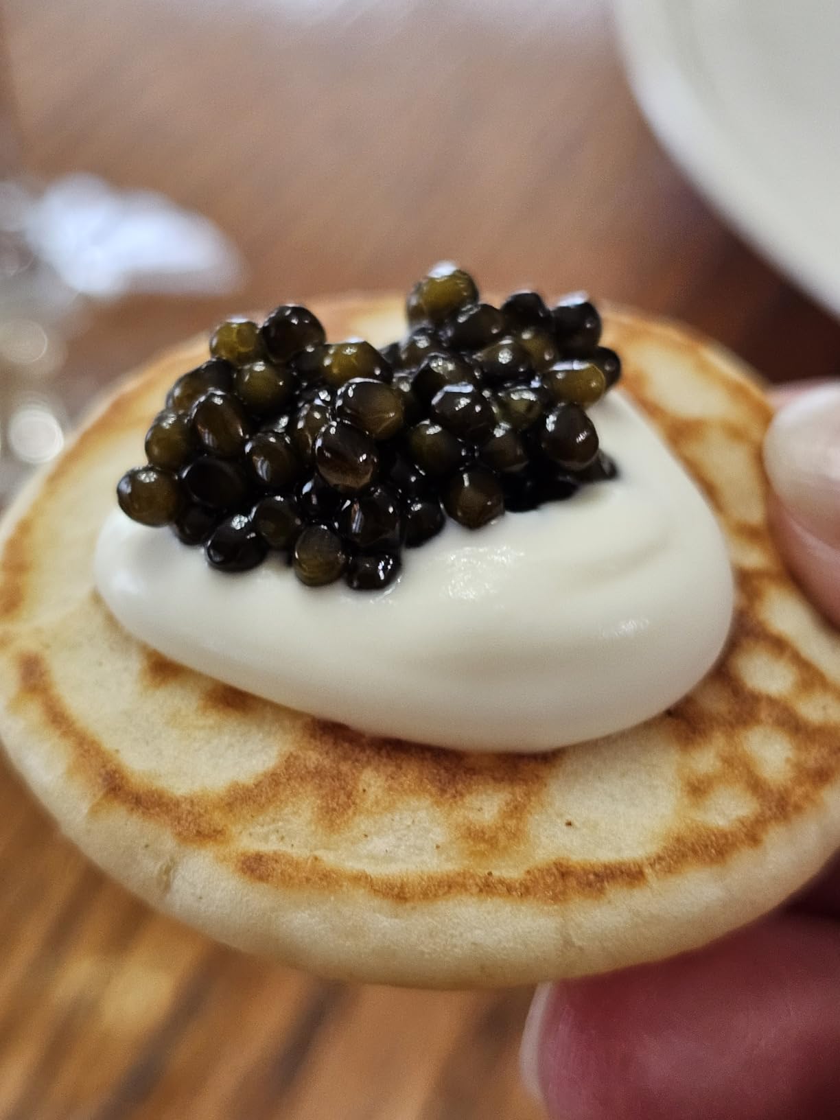 Petrusco Beluga Hybrid Caviar Gift Set Premium Gourmet Caviar 30g | Sustainable Beluga Hybrid Caviar Gift Set With Blinis, Creme Fraiche, Pearl Spoon and Opener For Elegant Presentation customer photo 1