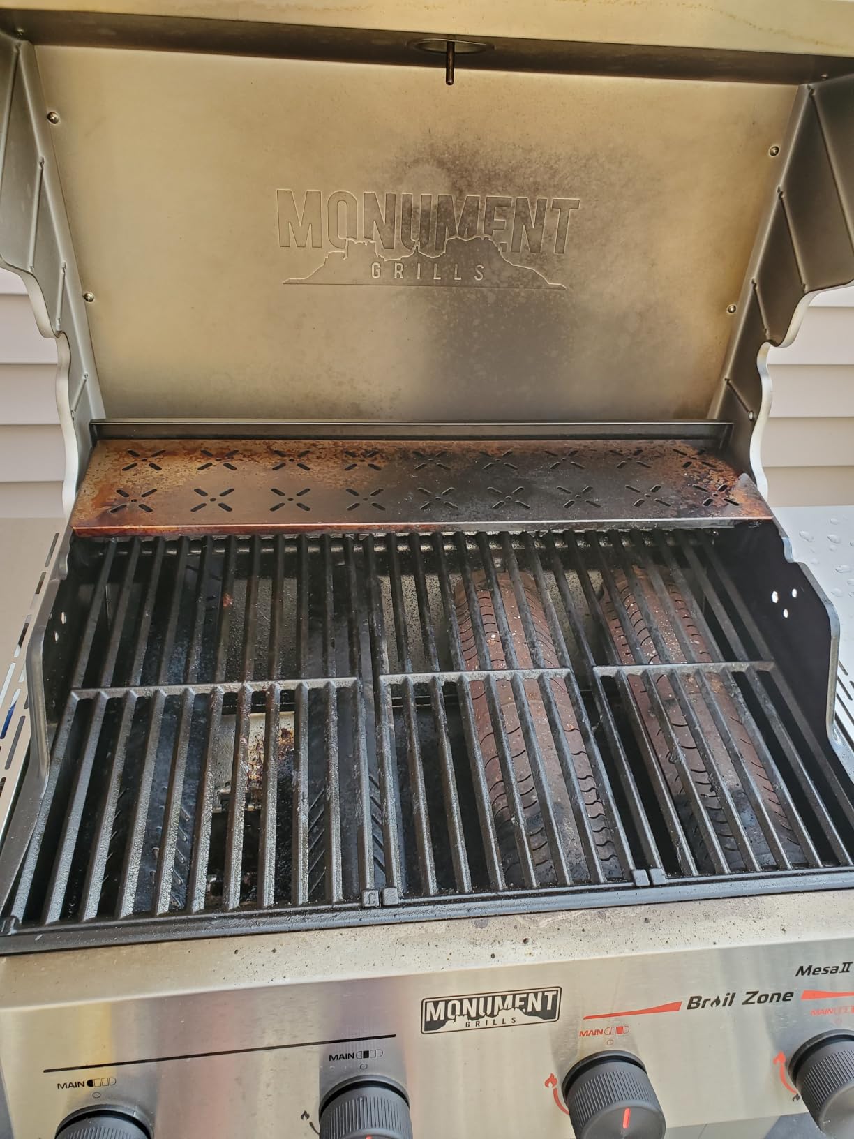 Monument Grills 4 Burner Propane Gas Grill with Advanced Broil Zone, Stainless Steel Outdoor Mesa 2 Barbecue Grill, Foldable Side Shelves, 500F in 5 Mins, Fast Assembly, Mesa II 410FBZ customer photo 1