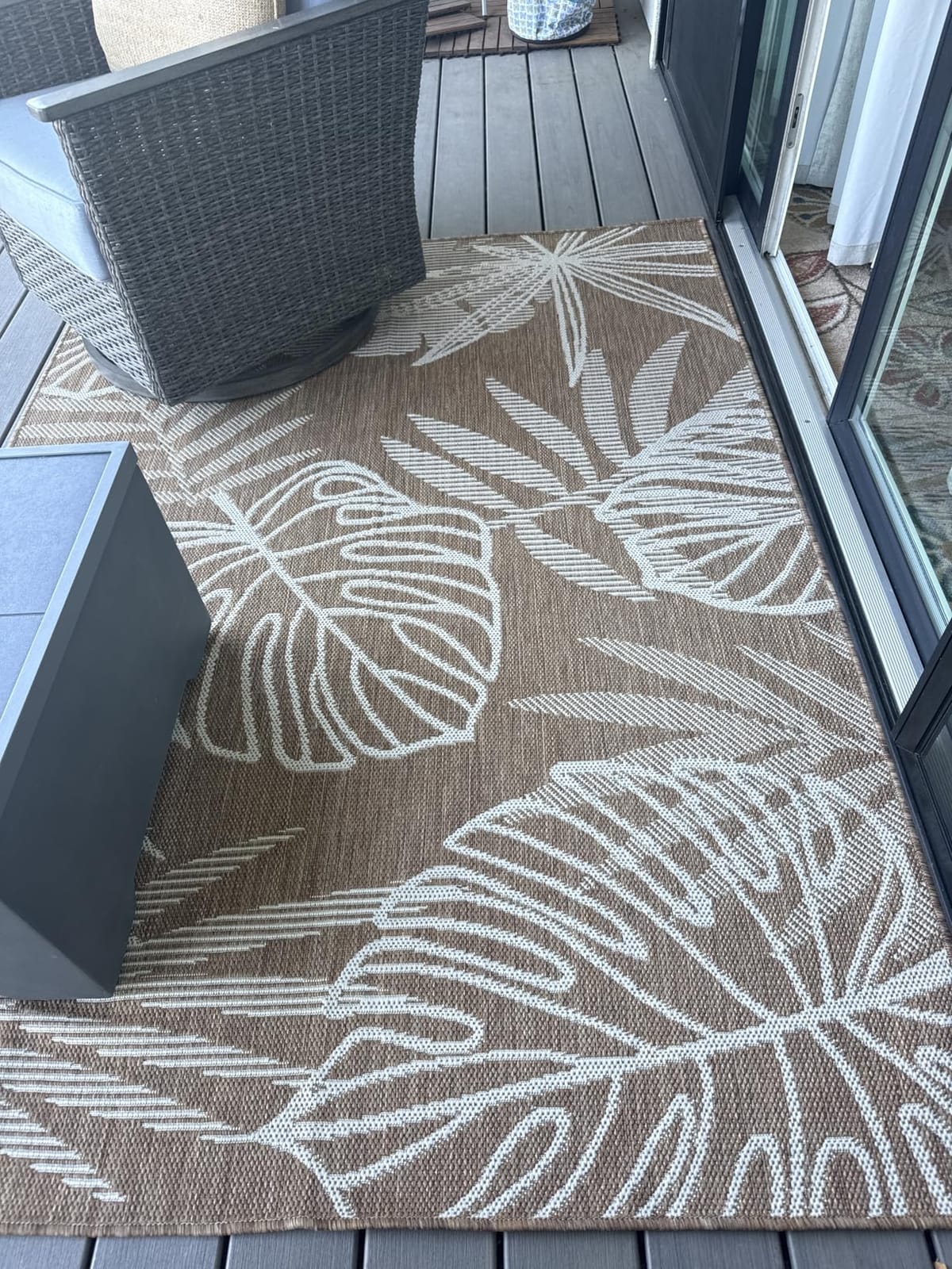 MontVoo Outdoor Rug Carpet Patio Rug 5x7 ft Polypropylene Indoor Outdoor Rugs for Patio Deck Balcony Porch, Textured Weave, Durable for High Traffic, Fade-Resistant, Boho Geometric Neutral Brown customer photo 2