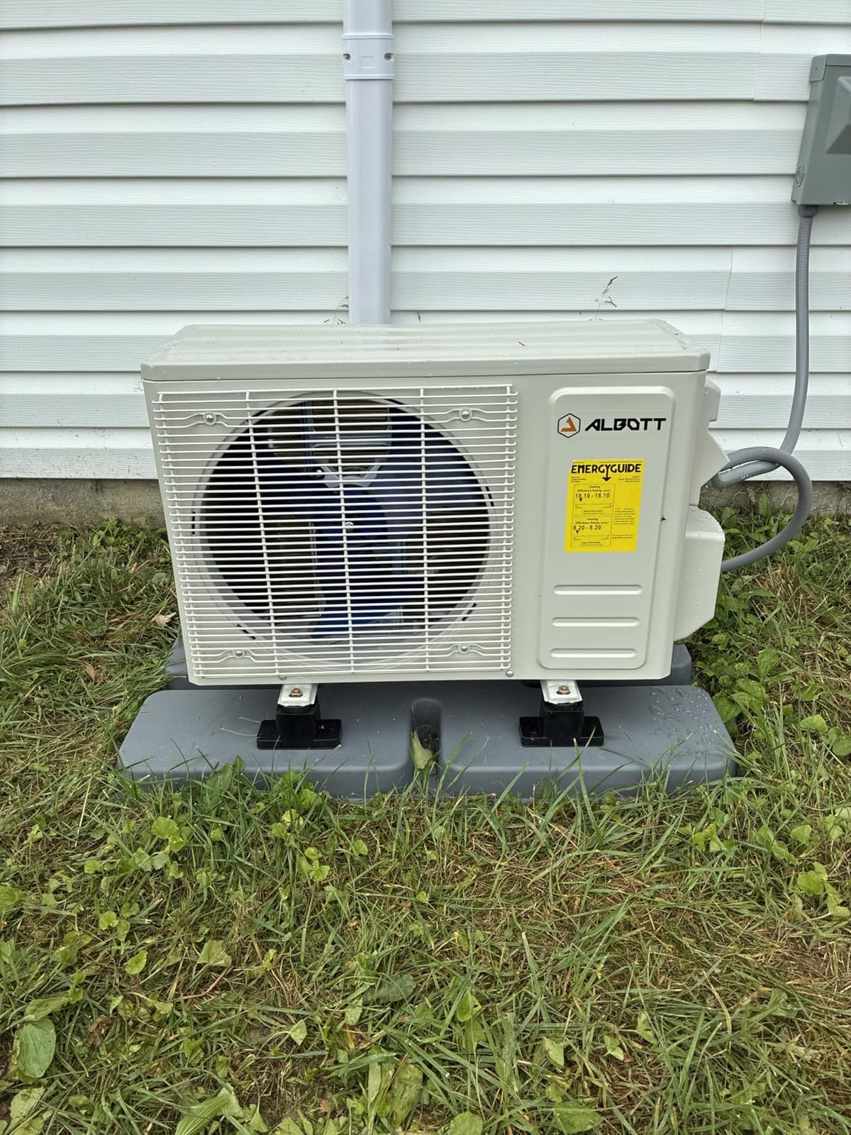 Albott 12,000 BTU Mini Split Air Conditioner and Heater SEER2 18, 115V | Inverter Energy-Efficient AC with Self-Cleaning, Remote and APP Control, HVAC Tech Needed, Cools up to 750 Sq.Ft. customer photo 1